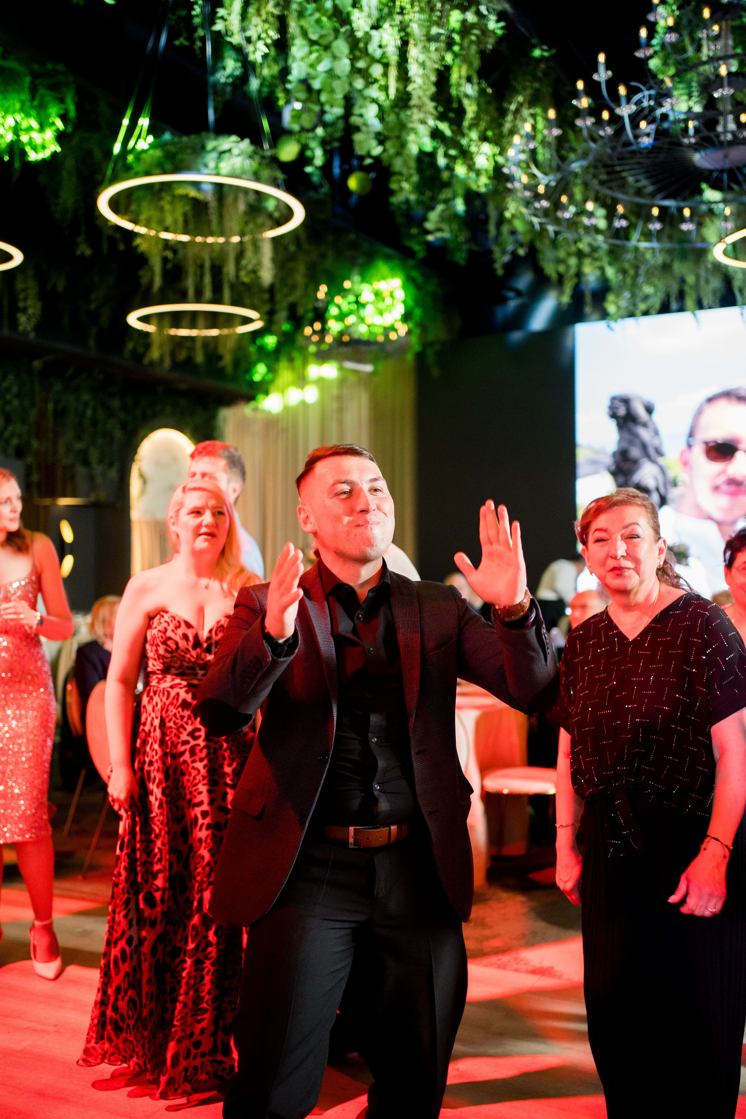 PARTY. Gabriel Florea — Fotograf nuntă București