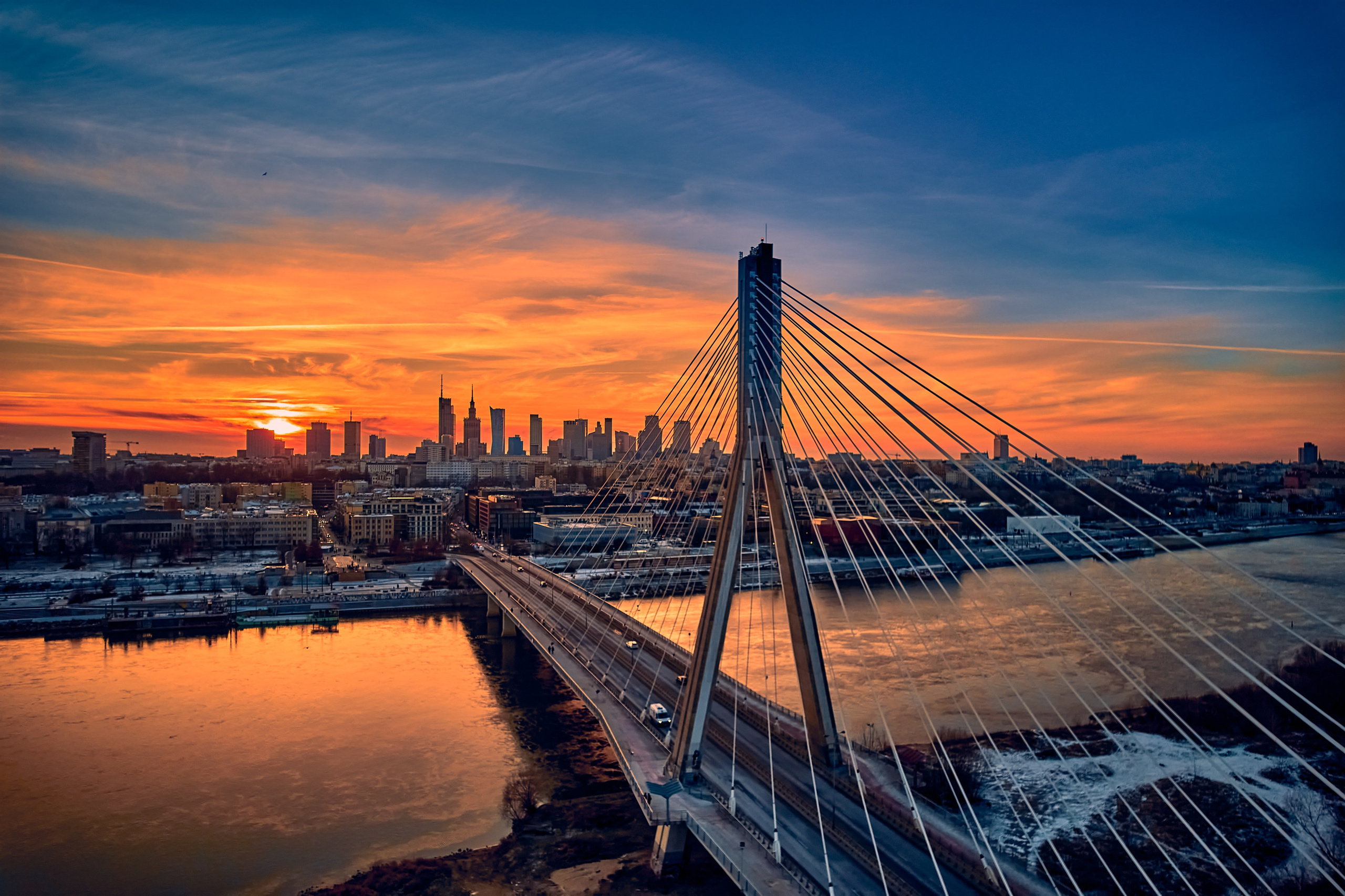 „Mam tak samo jak Ty…” - Warszawa z lotu ptaka. Andriej Szypilow — Photography & Videography