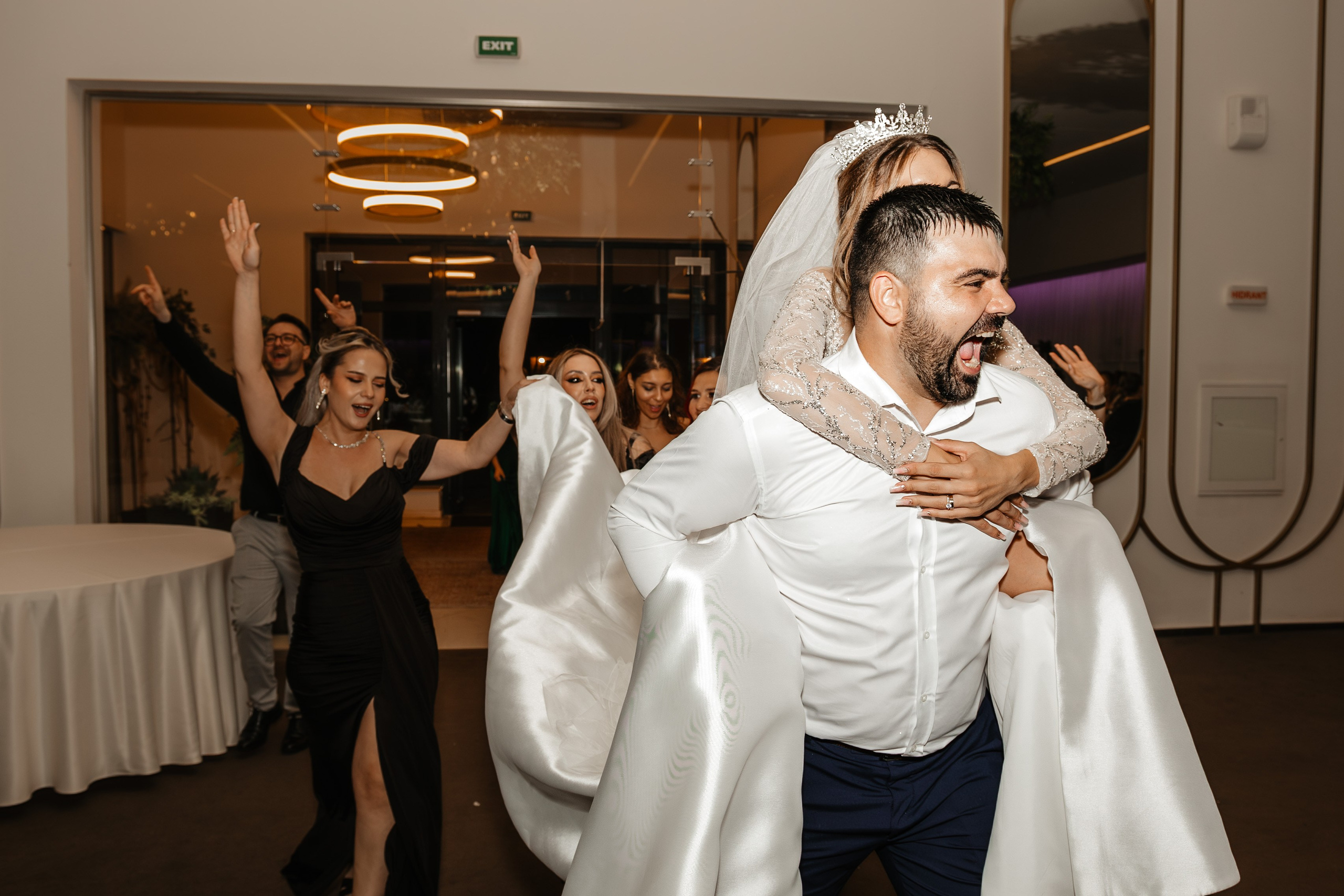 Cristina si Cristian. Ionut Brehuescu — Fotograf