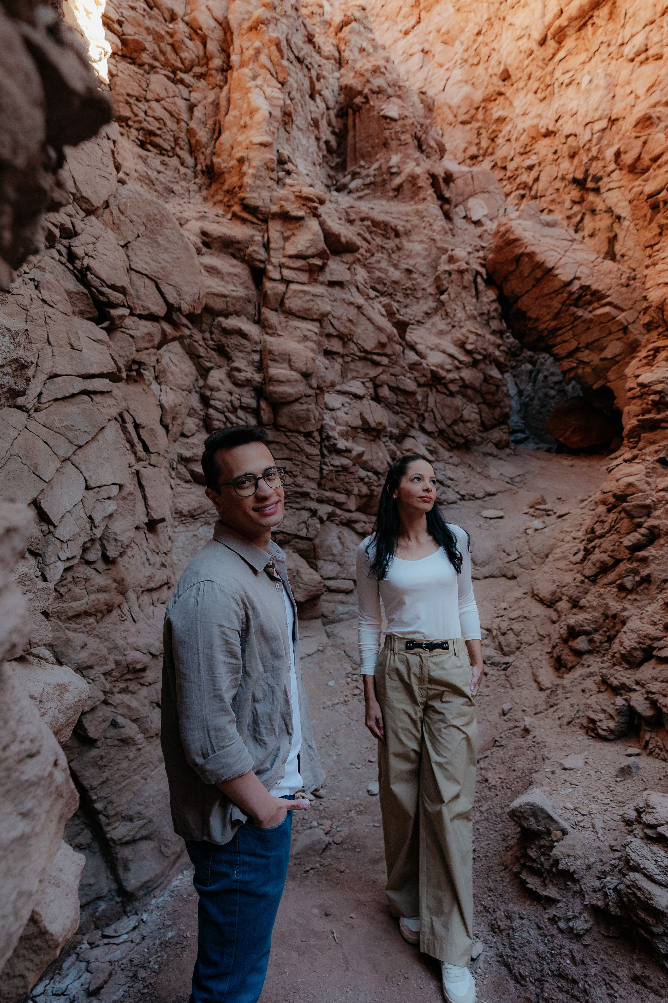 Sessão casual no Vale dos Cogumelos. Fotógrafo em San Pedro de Atacama