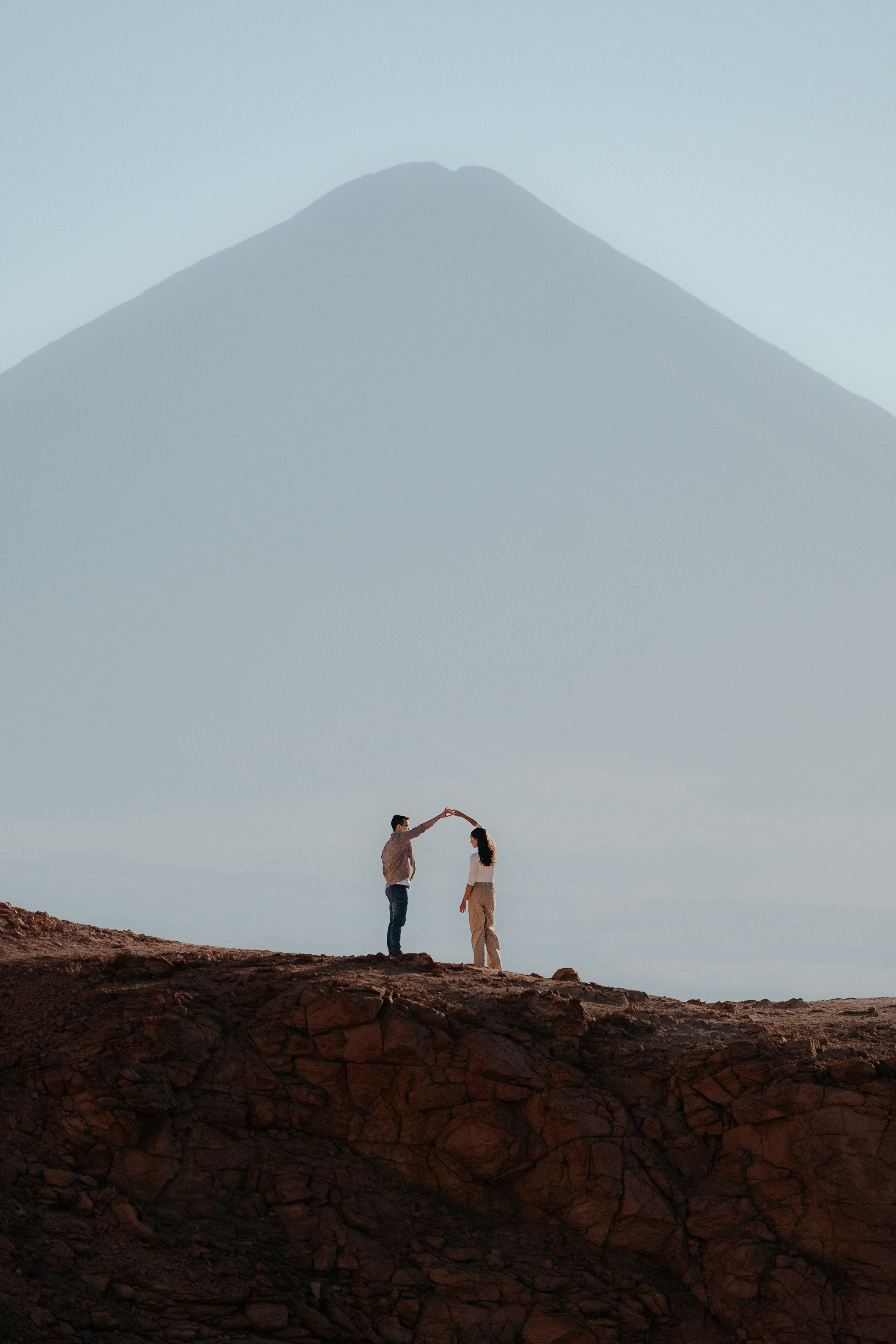 Sessão casual no Vale dos Cogumelos. Fotógrafo em San Pedro de Atacama