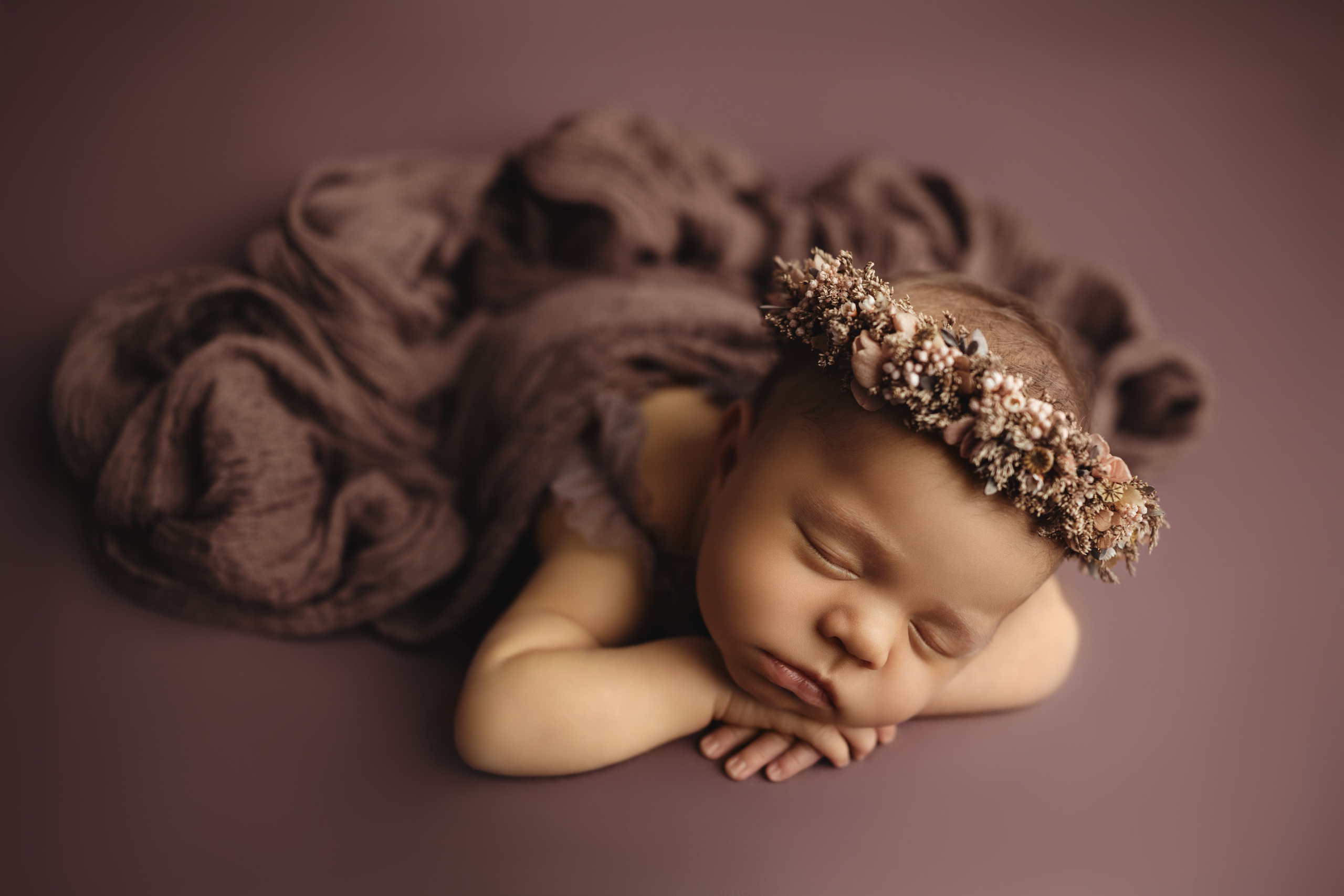 Newborn Classic. Newborn, kids, family photographer based near Zurich, Switzerland