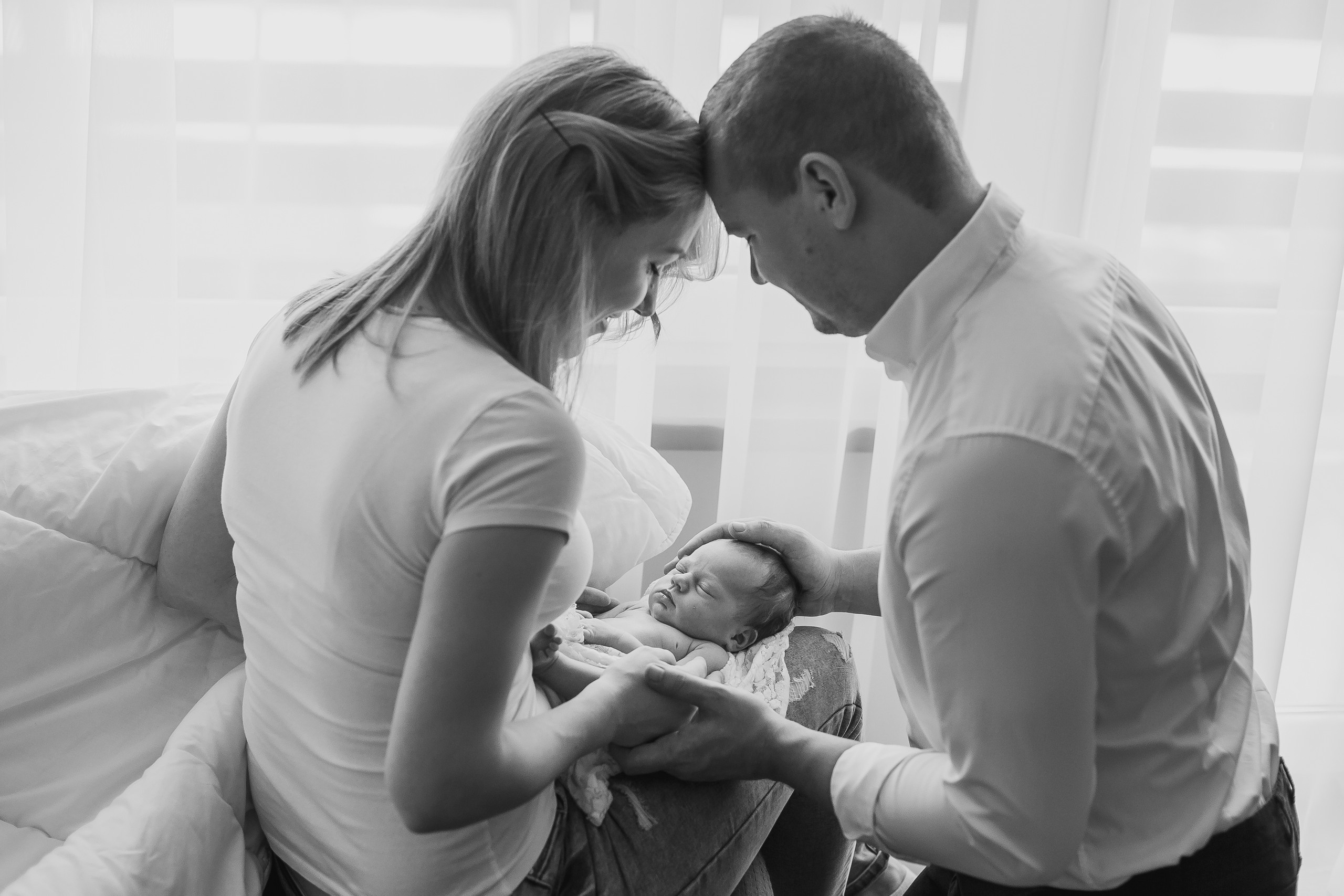 Jaundzimušo. Populārākā kāzu, bērnu un ģimeņu fotogrāfe Latgalē Veronika Lokotko