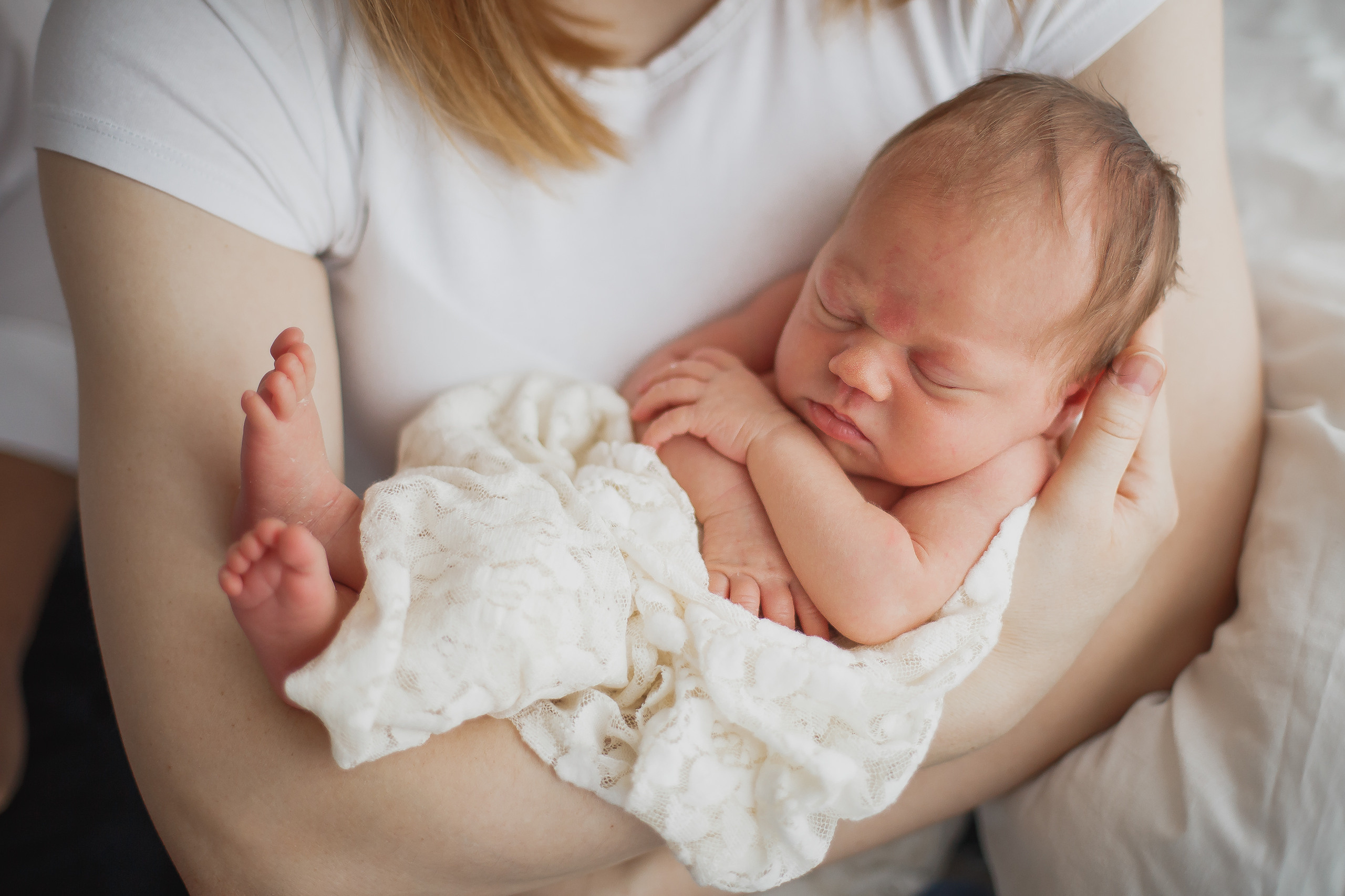 Jaundzimušo. Populārākā kāzu, bērnu un ģimeņu fotogrāfe Latgalē Veronika Lokotko