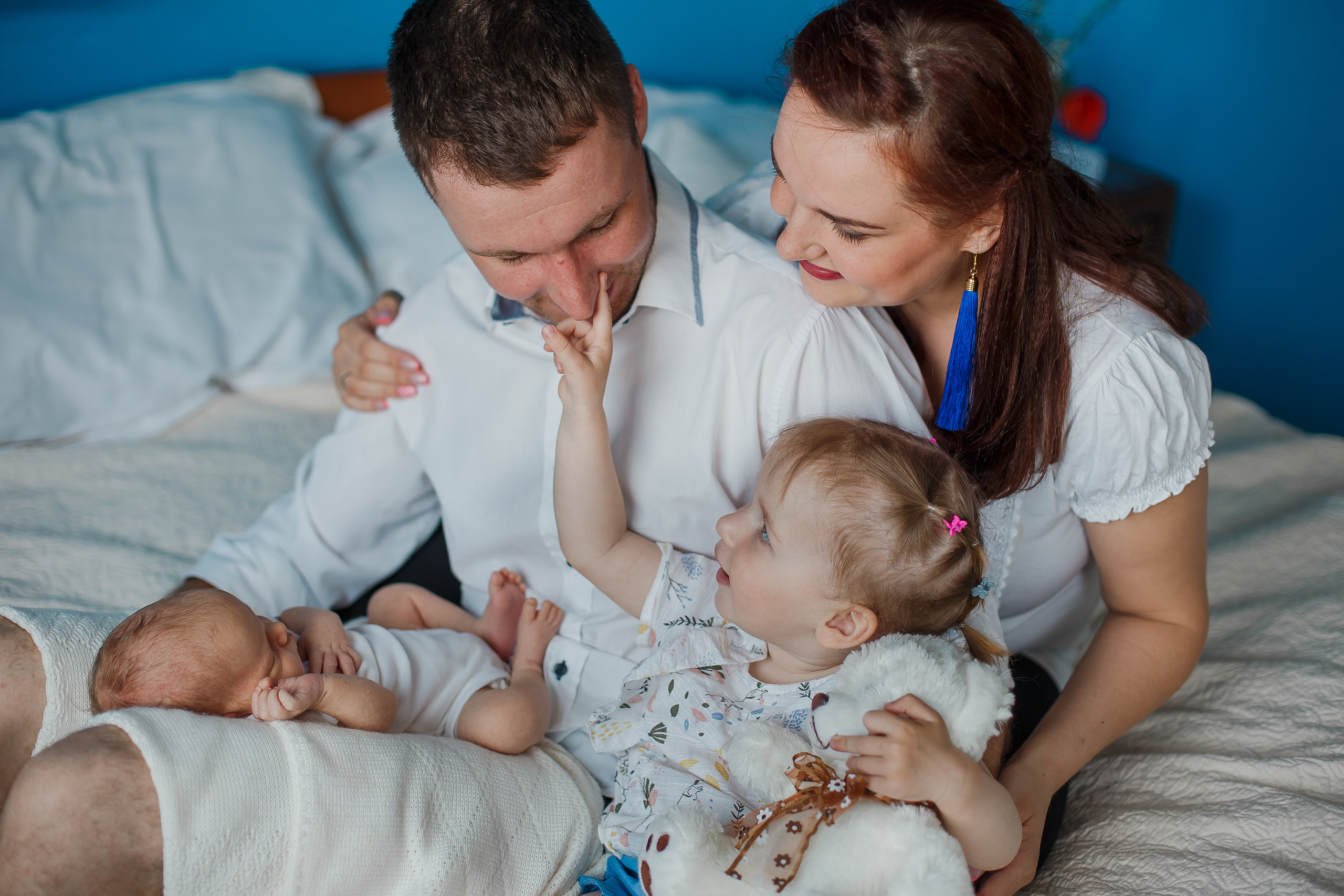 Jaundzimušo. Populārākā kāzu, bērnu un ģimeņu fotogrāfe Latgalē Veronika Lokotko