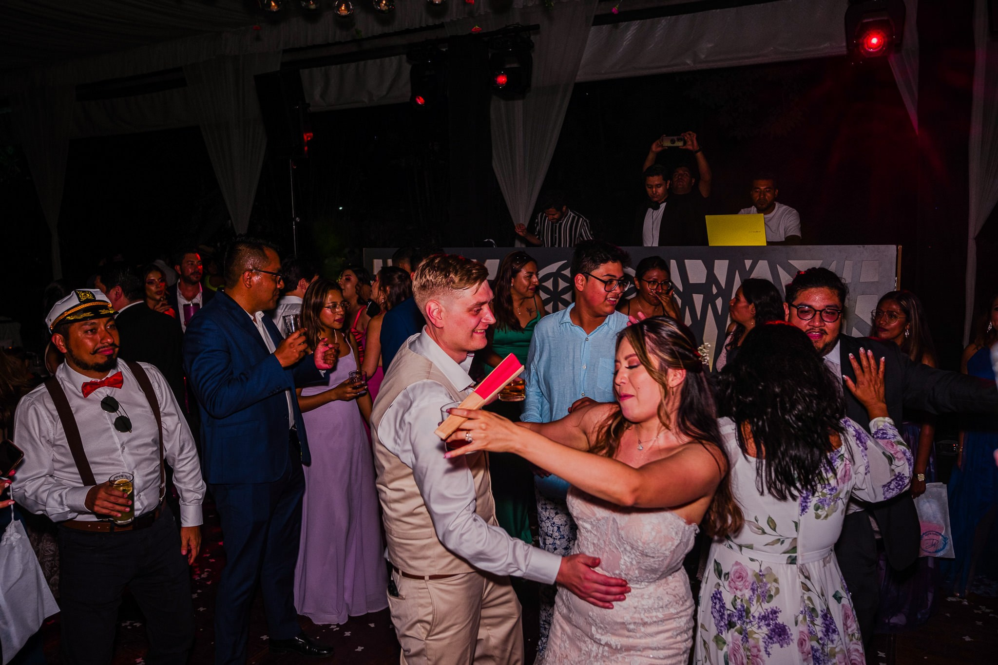 Abril & Dylan / Morelos. Wedding and family photographer in Mexico City