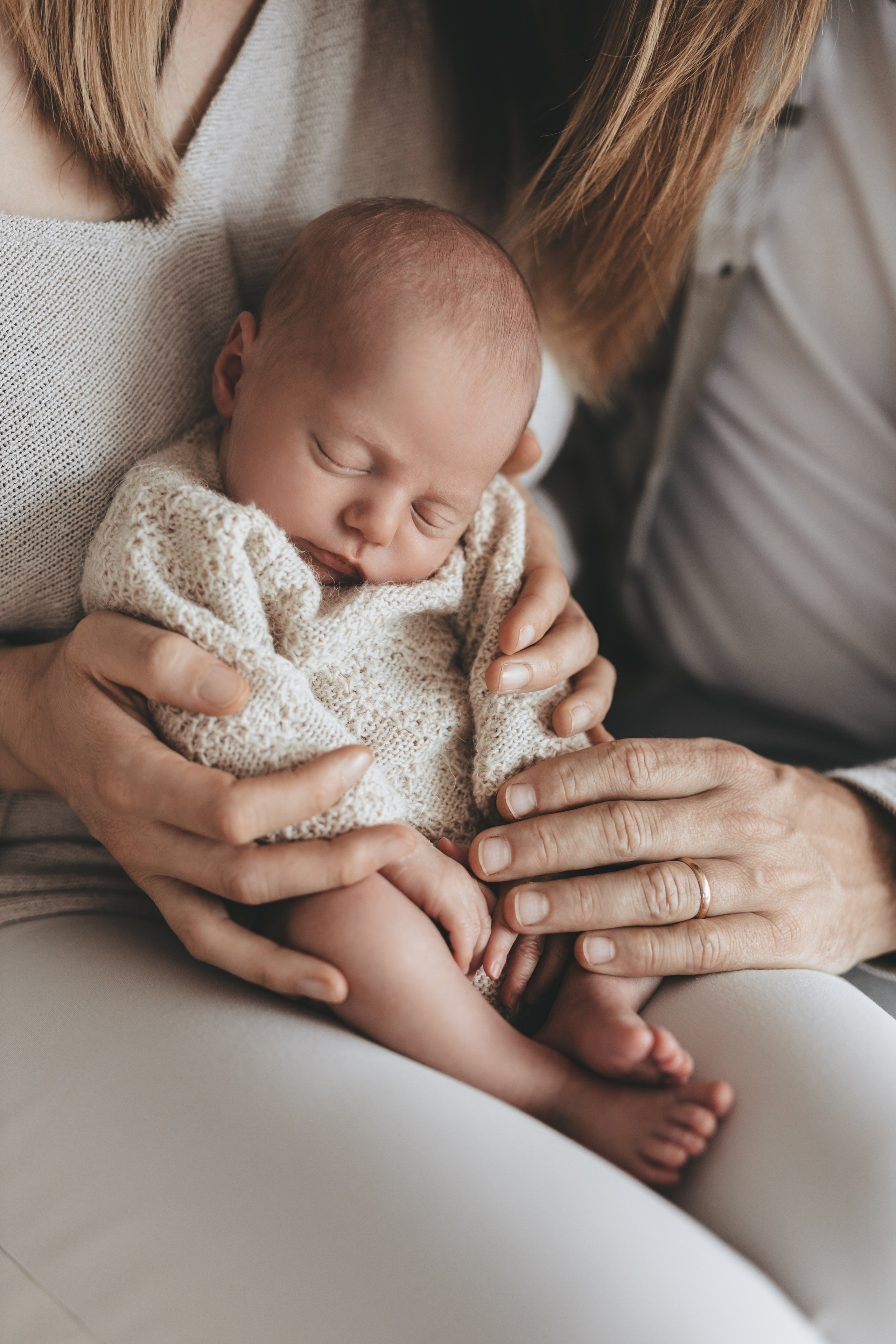 Newborn Natural. Newborn, kids, family photographer based near Zurich, Switzerland