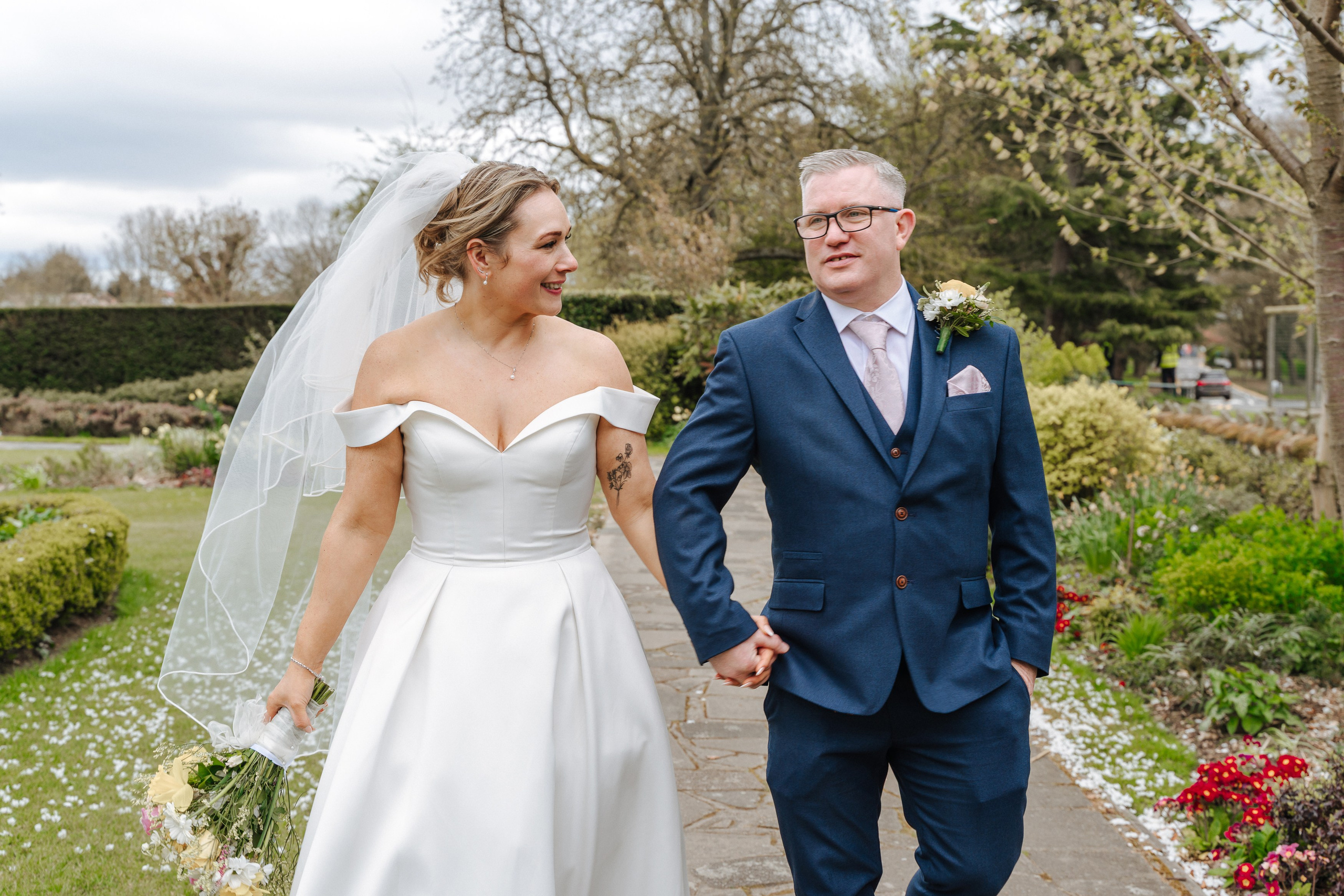 Luke and Nicola’s wedding at Danson House. Photographer in England Ekaterina Romanova