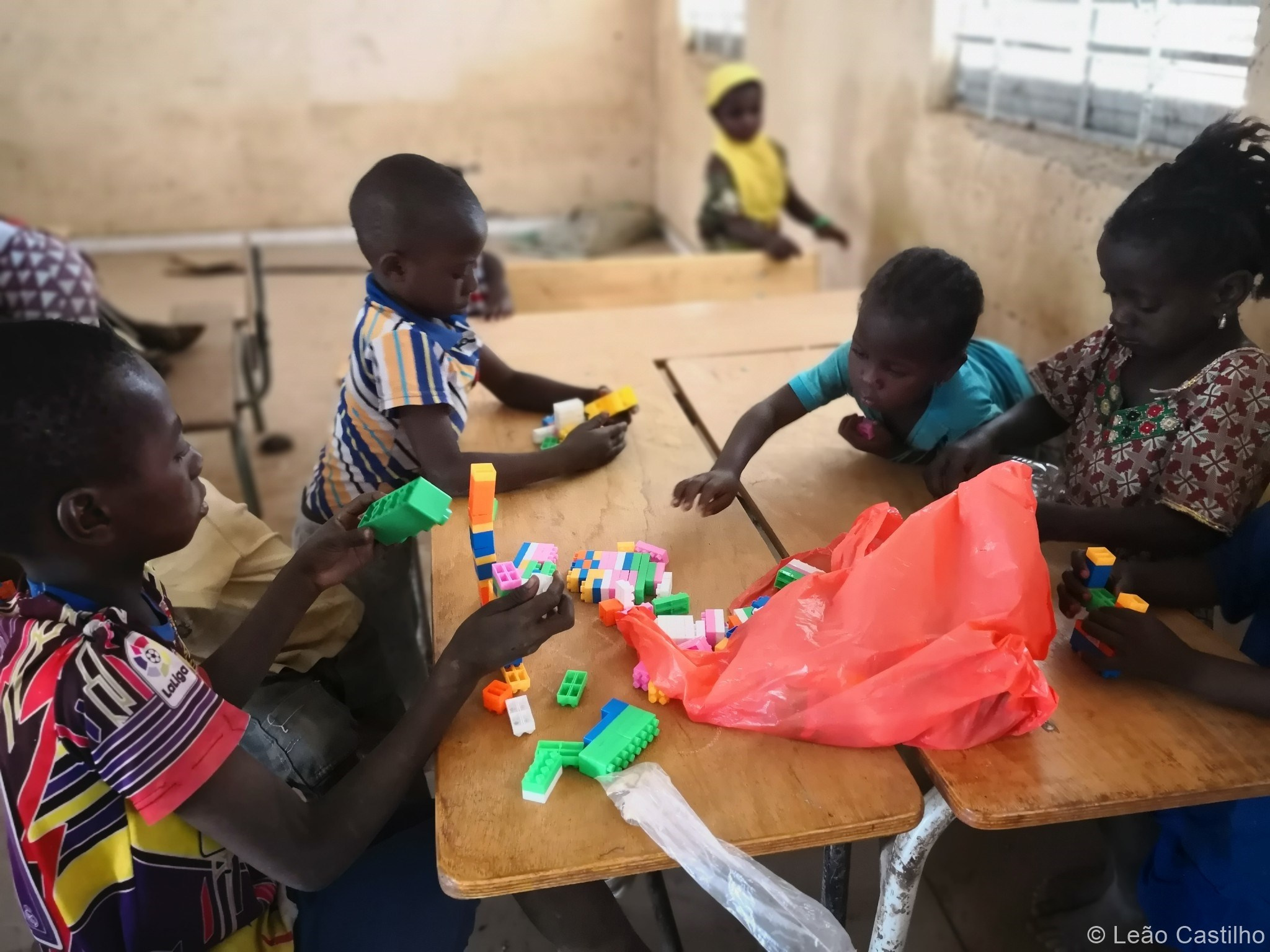 Photos of volunteer work at Senegal. Simbahalu