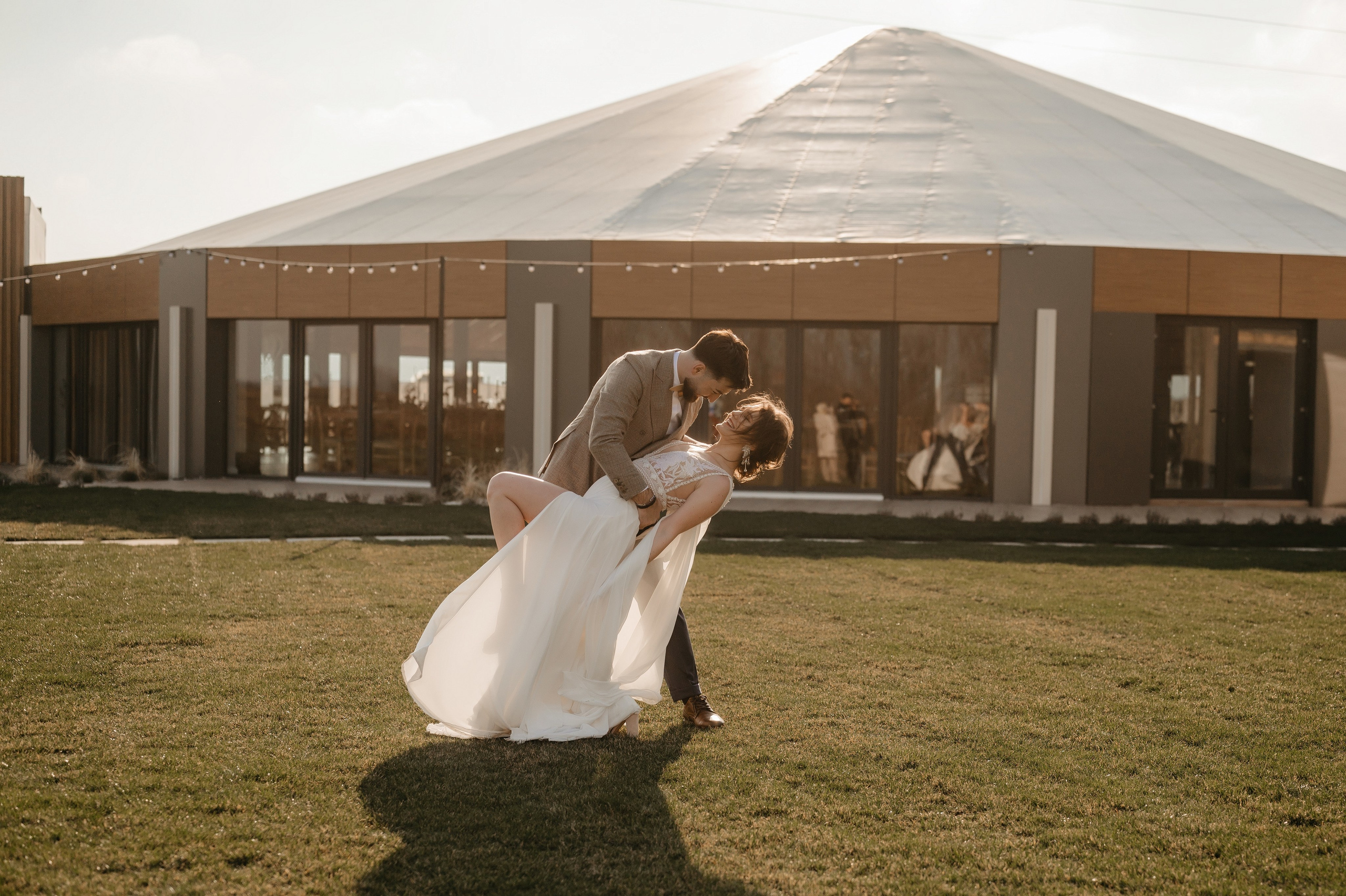 Fotograf nunta iasi fotograf evenimente fotograf nunta pret oferta. Proud Vision Weddings | Wedding Photography & Film — Servicii profesionale Foto Video Nunta Iasi