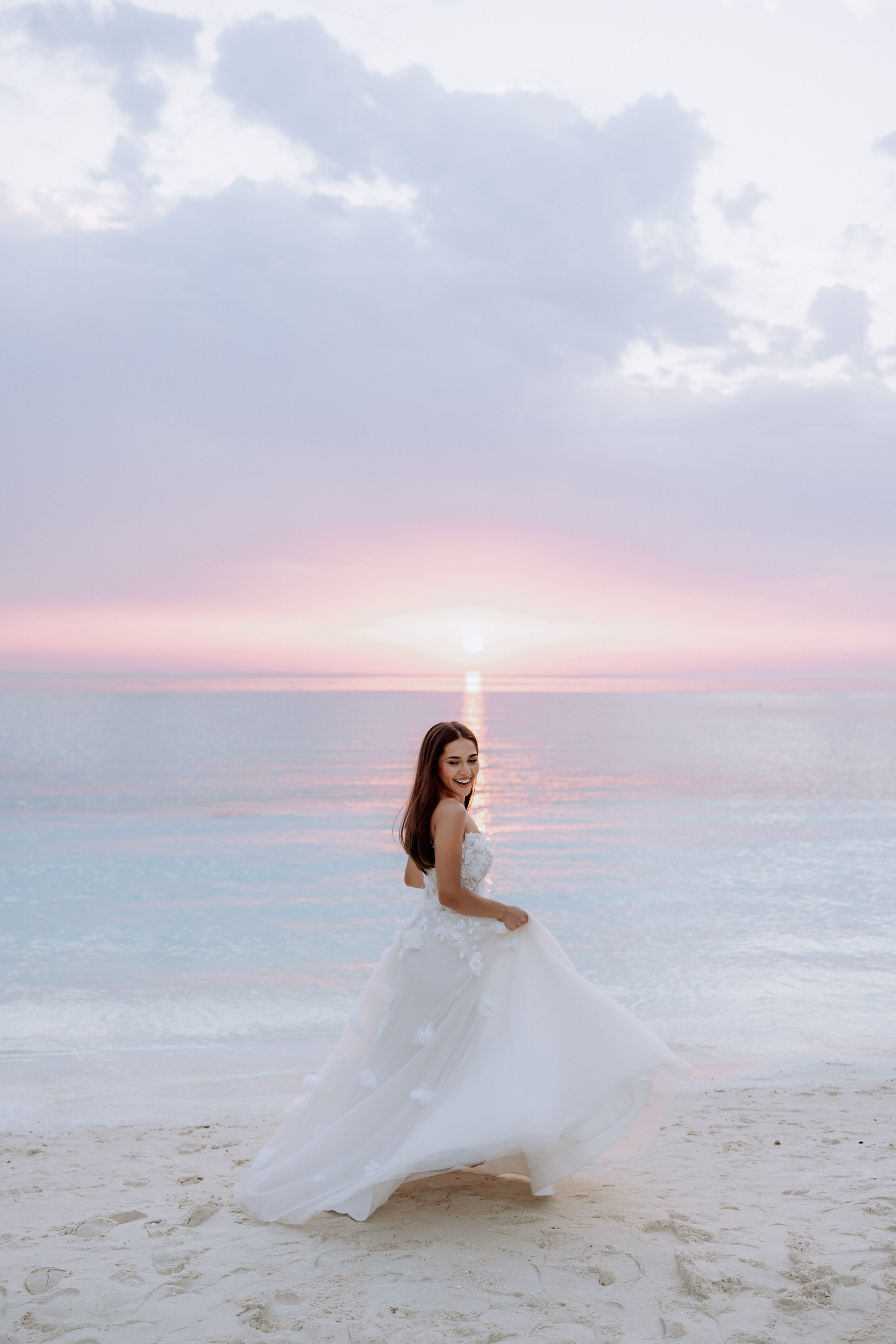 Nunta la Hotel Capitol Iasi. Proud Vision Weddings | Wedding Photography & Film — Servicii profesionale Foto Video Nunta Iasi