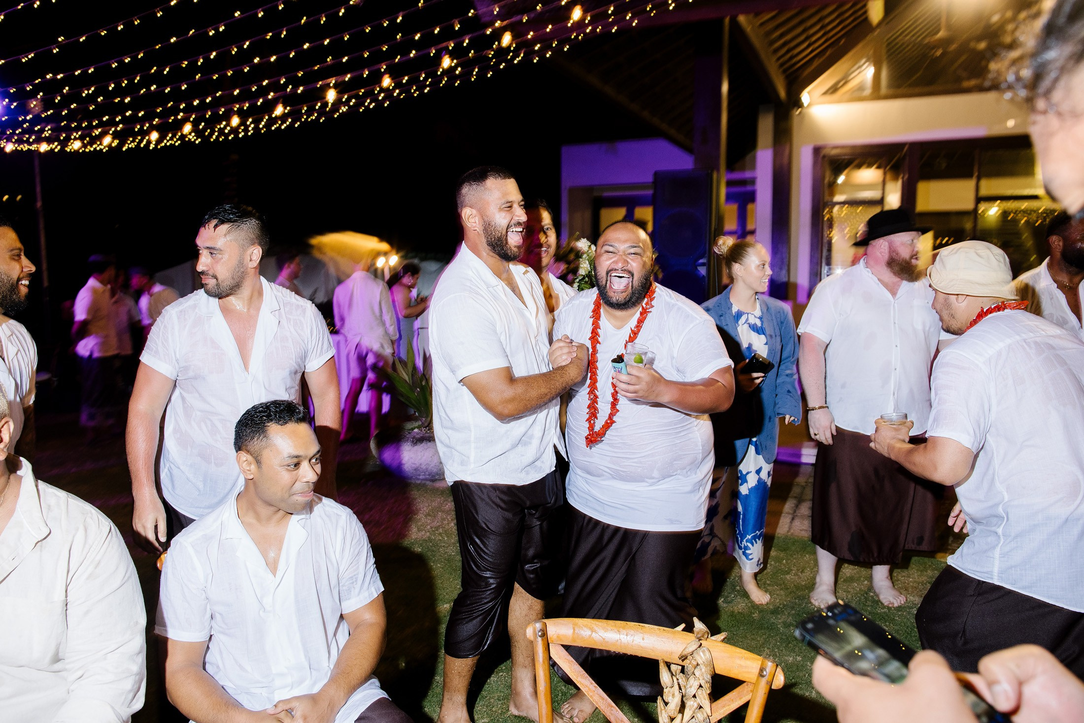 Big funny wedding with guests in paradise Bali island. Get.it.feel — Aesthetic Photography and Videography