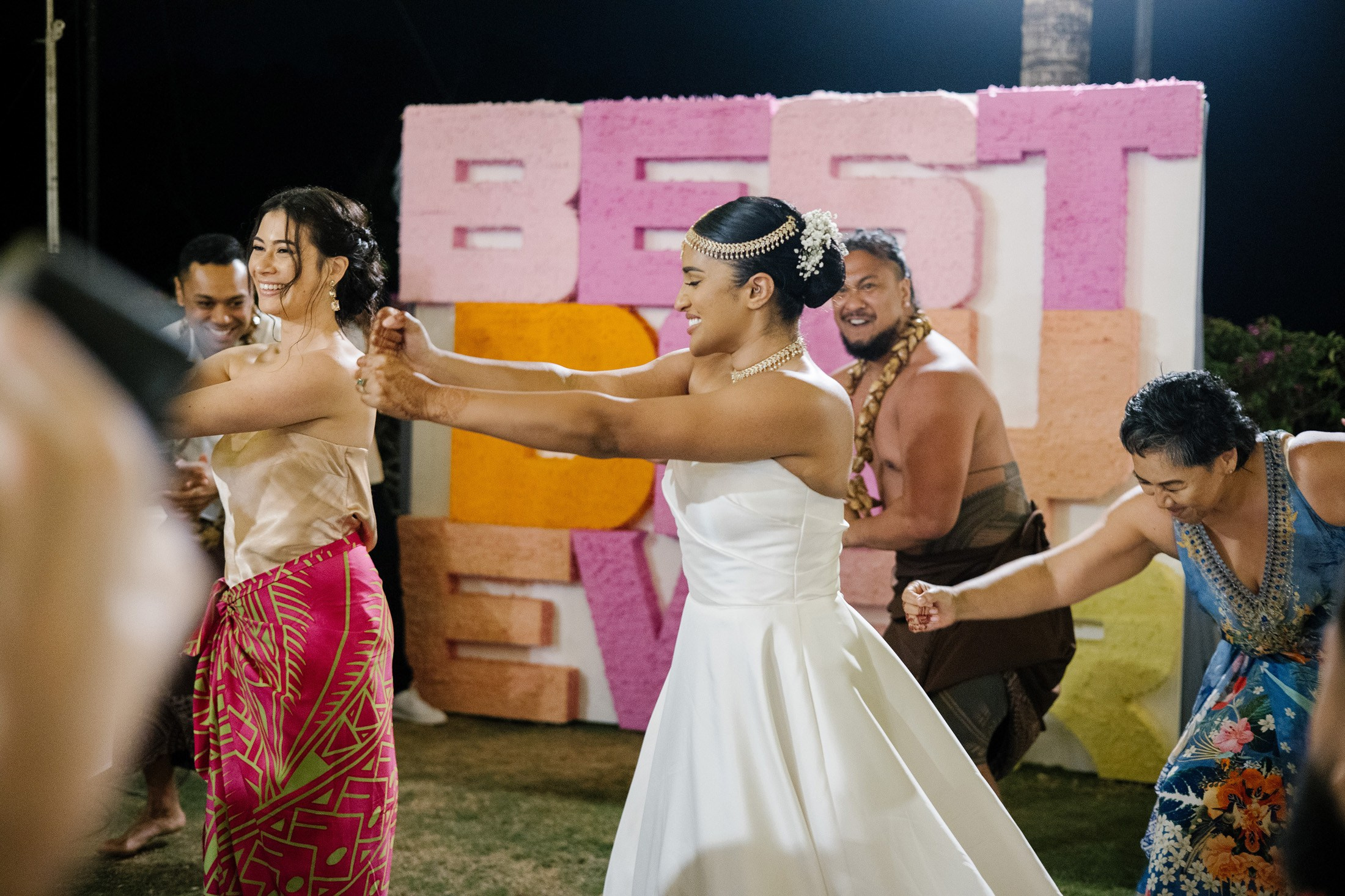 Big funny wedding with guests in paradise Bali island. Get.it.feel — Aesthetic Photography and Videography
