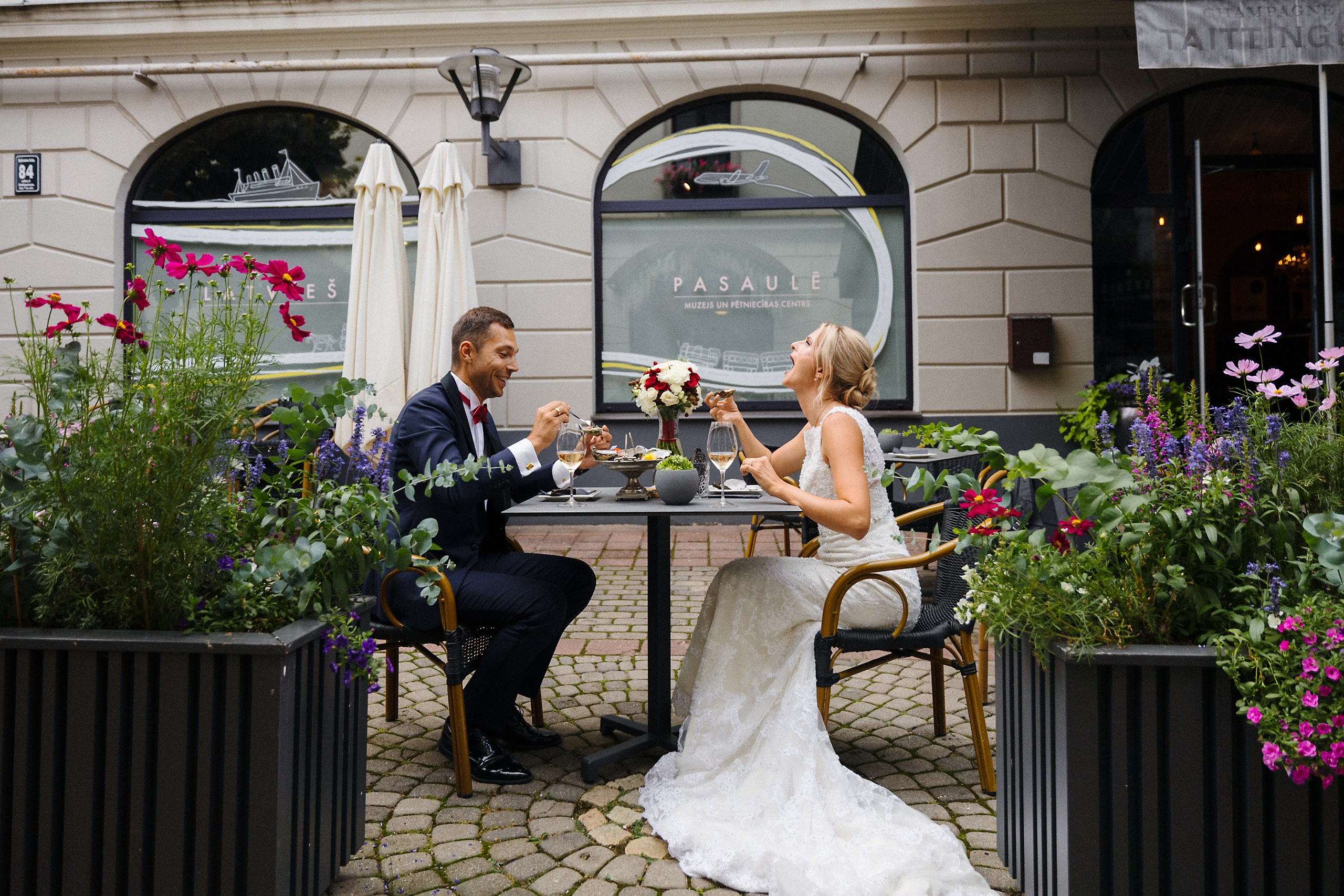 Юбилей свадьбы — 10 лет вместе, Porsche, страсть и стильная фотосессия в Риге. Евгений Тимофеев | Свадебный и контент-фотограф и видеограф в Риге
