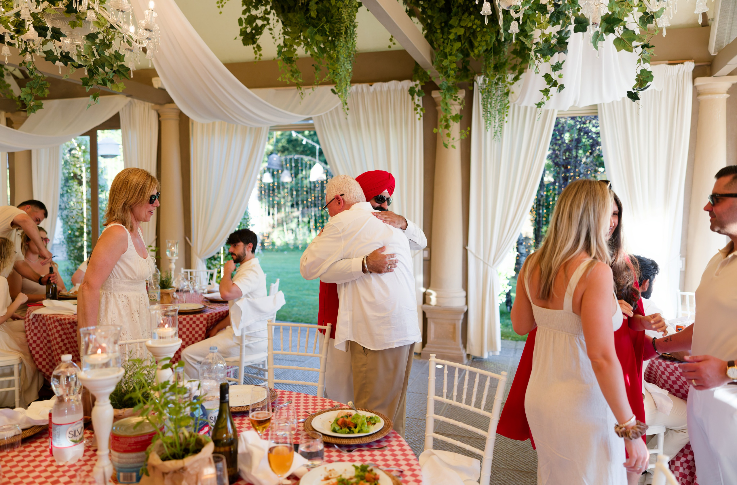 Pizza Party at Tenuta Massini, Florence, Italy. Destination Wedding Photographer — Nikita Burtsev