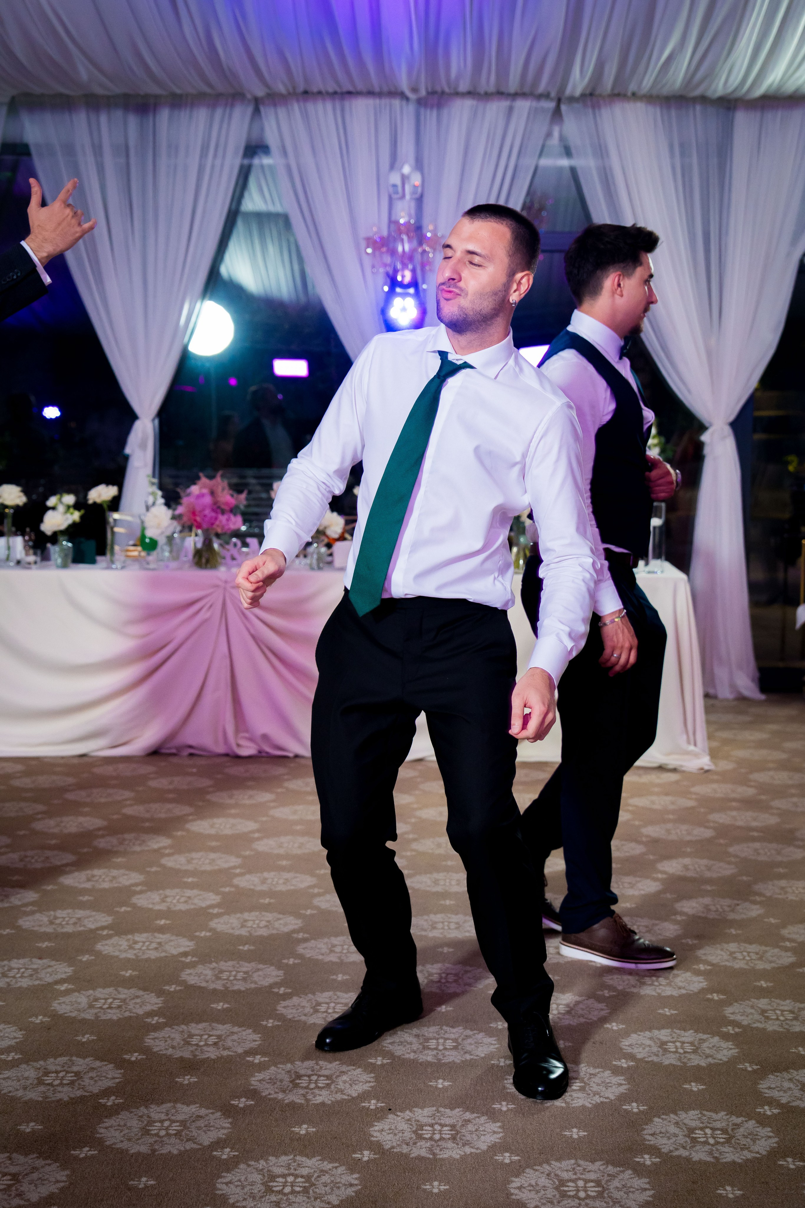 PARTY. Gabriel Florea — Fotograf nuntă București