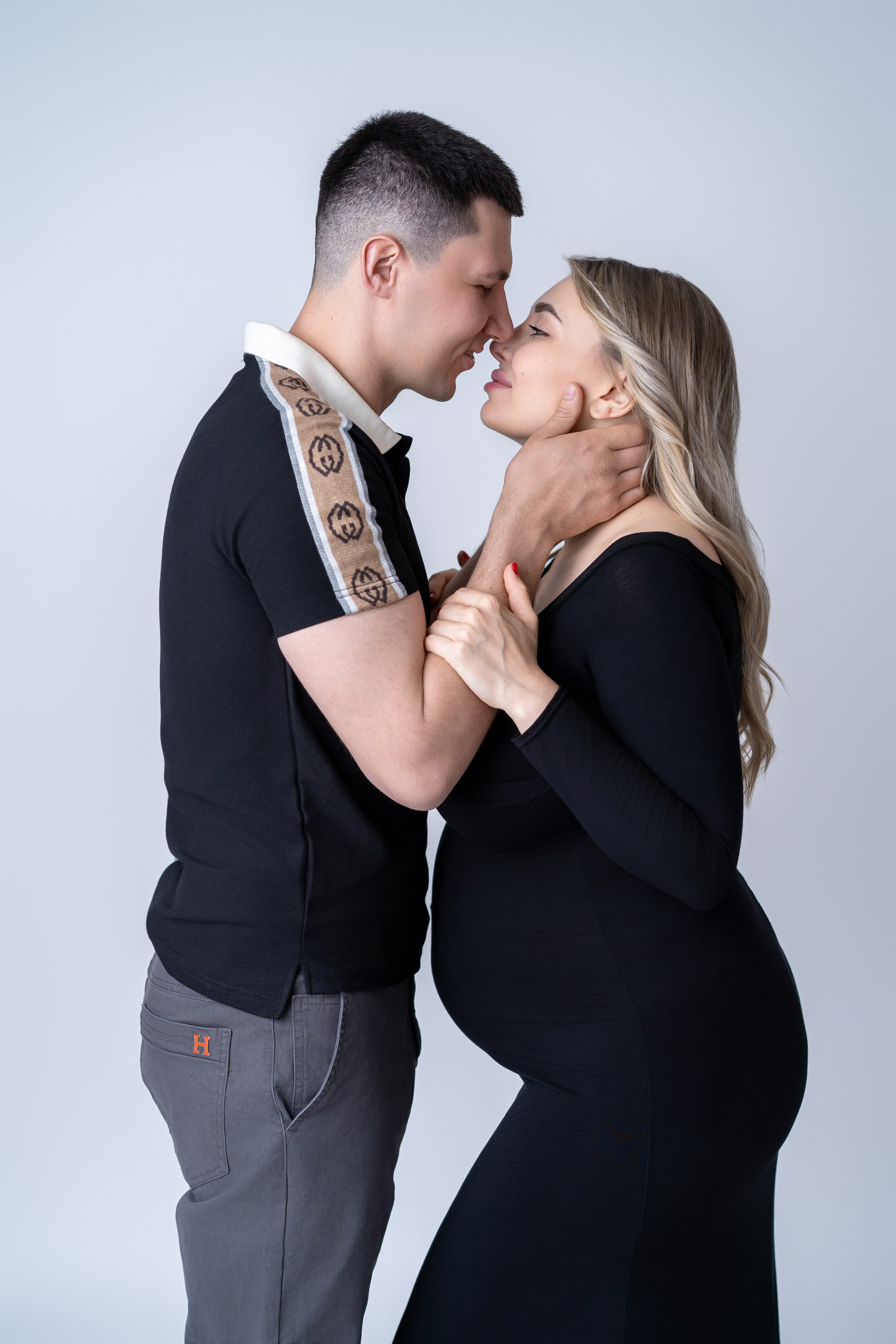Babybauchshooting in Berlin – Elegant & Natürlich
