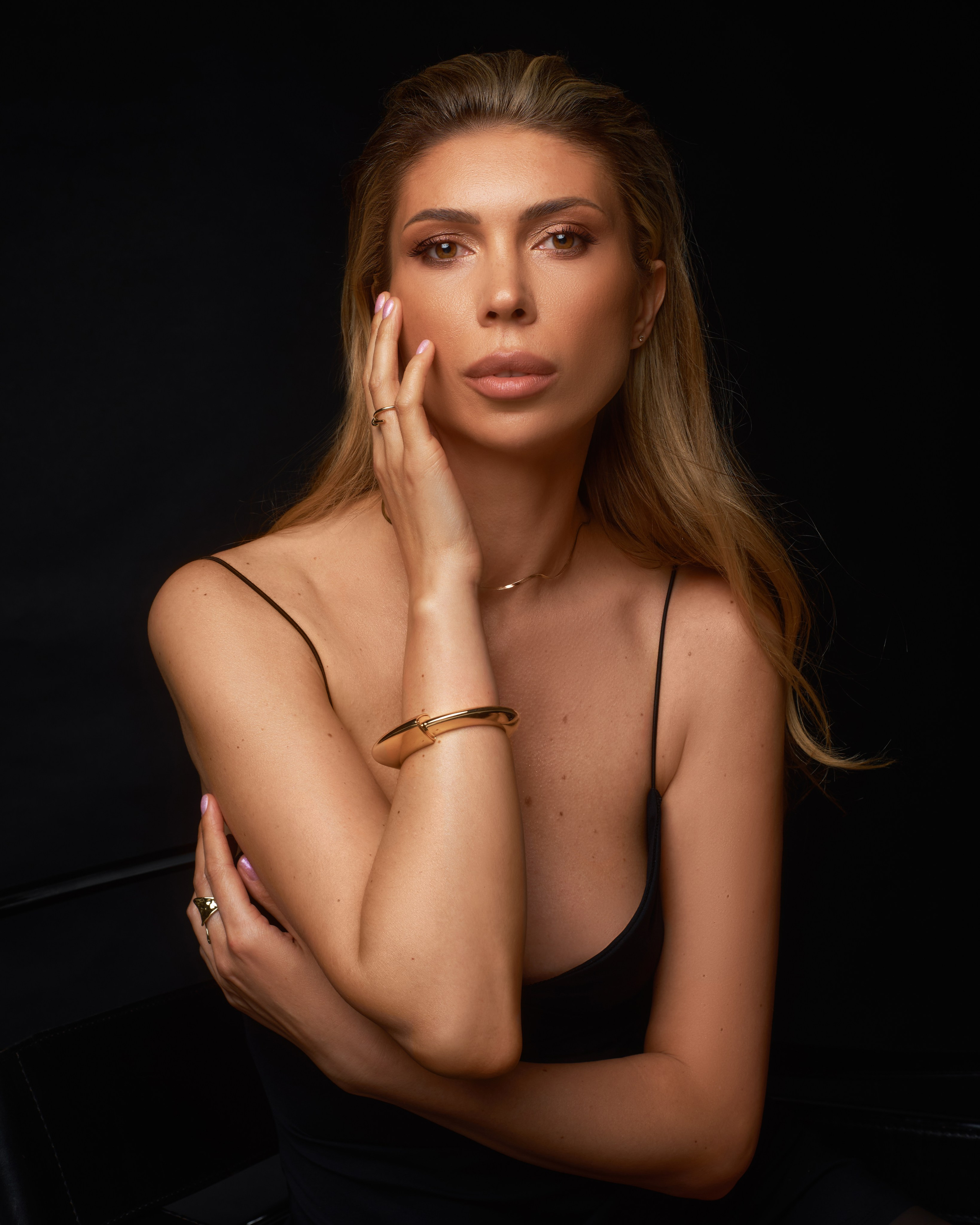 Exclusive Photography for Private Clients in Nice, Cannes, Paris, Milan, Dubai and Europe | Alisa Postnykova. Portrait & Fashion Photographer | Сannes, Paris, Monaco, Dubai, Kyiv — - Alisa Postnykova