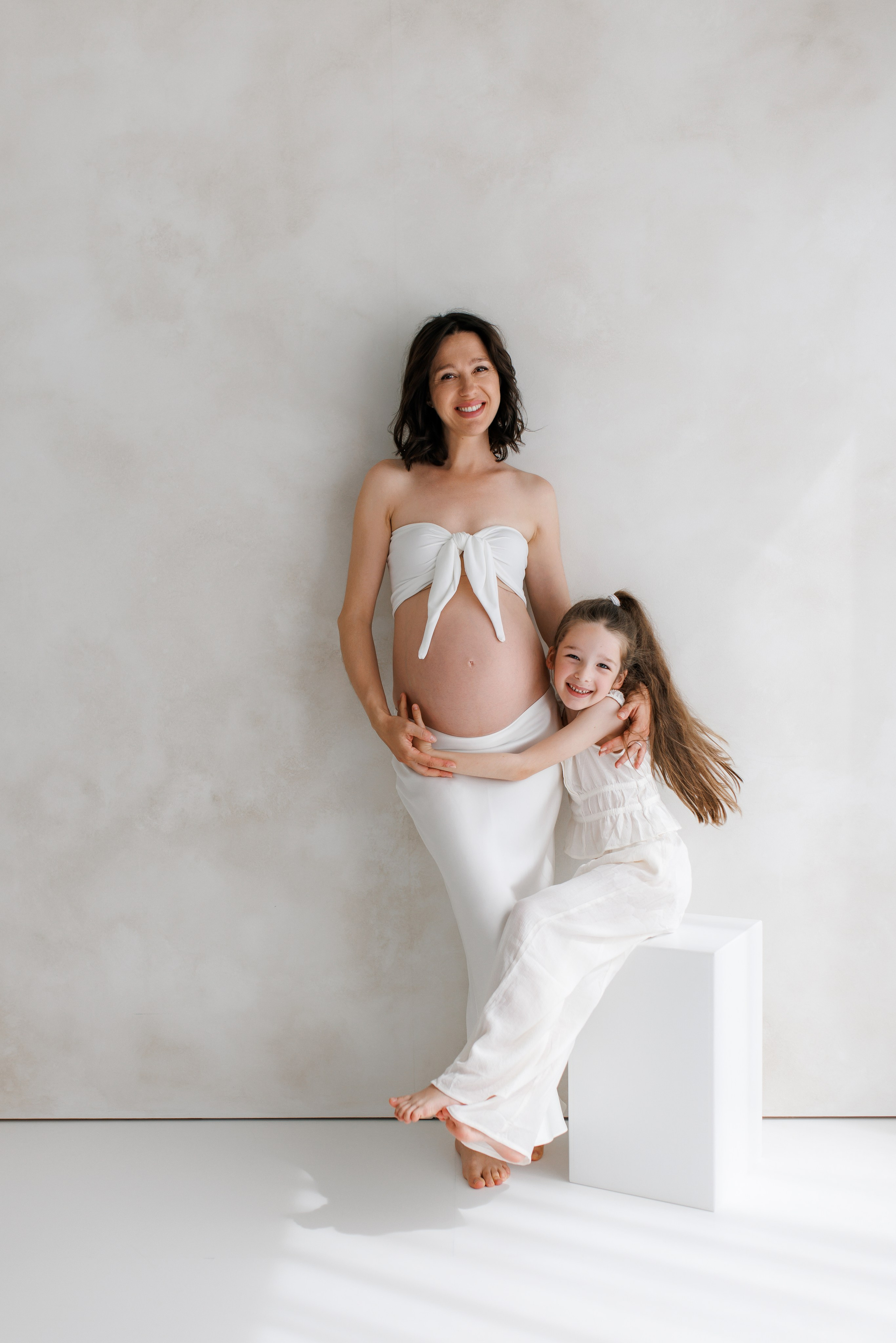 Professionelle Schwangerschaftsfotografie in Zürich & Uster — natürlich, modern und unvergesslich. Wedding and Family Photographer Switzerland and Italy. Valeria Diaz