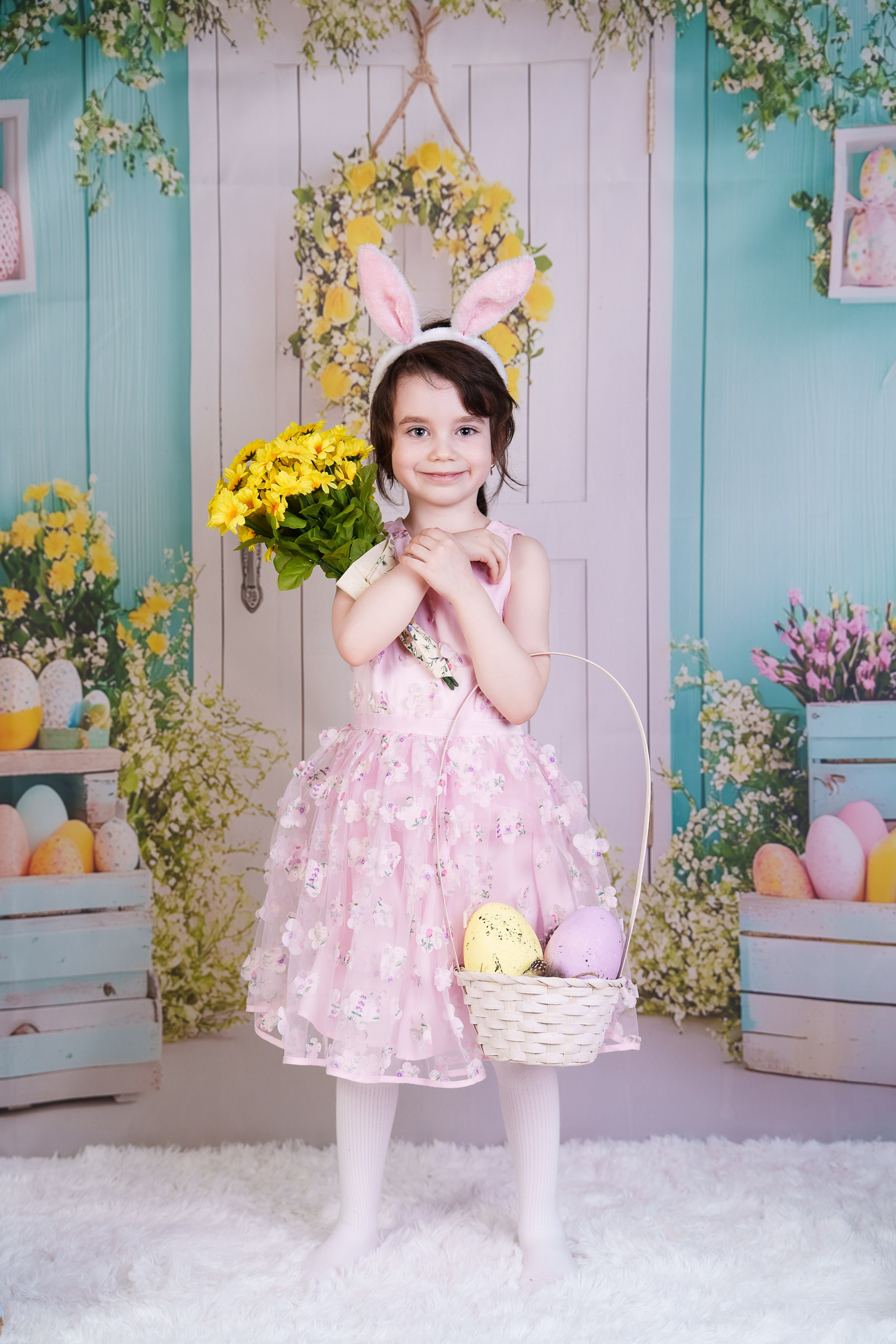 Sedinta foto Paste - Gradinita Miniterra. Liviu Andrei - Fotograf