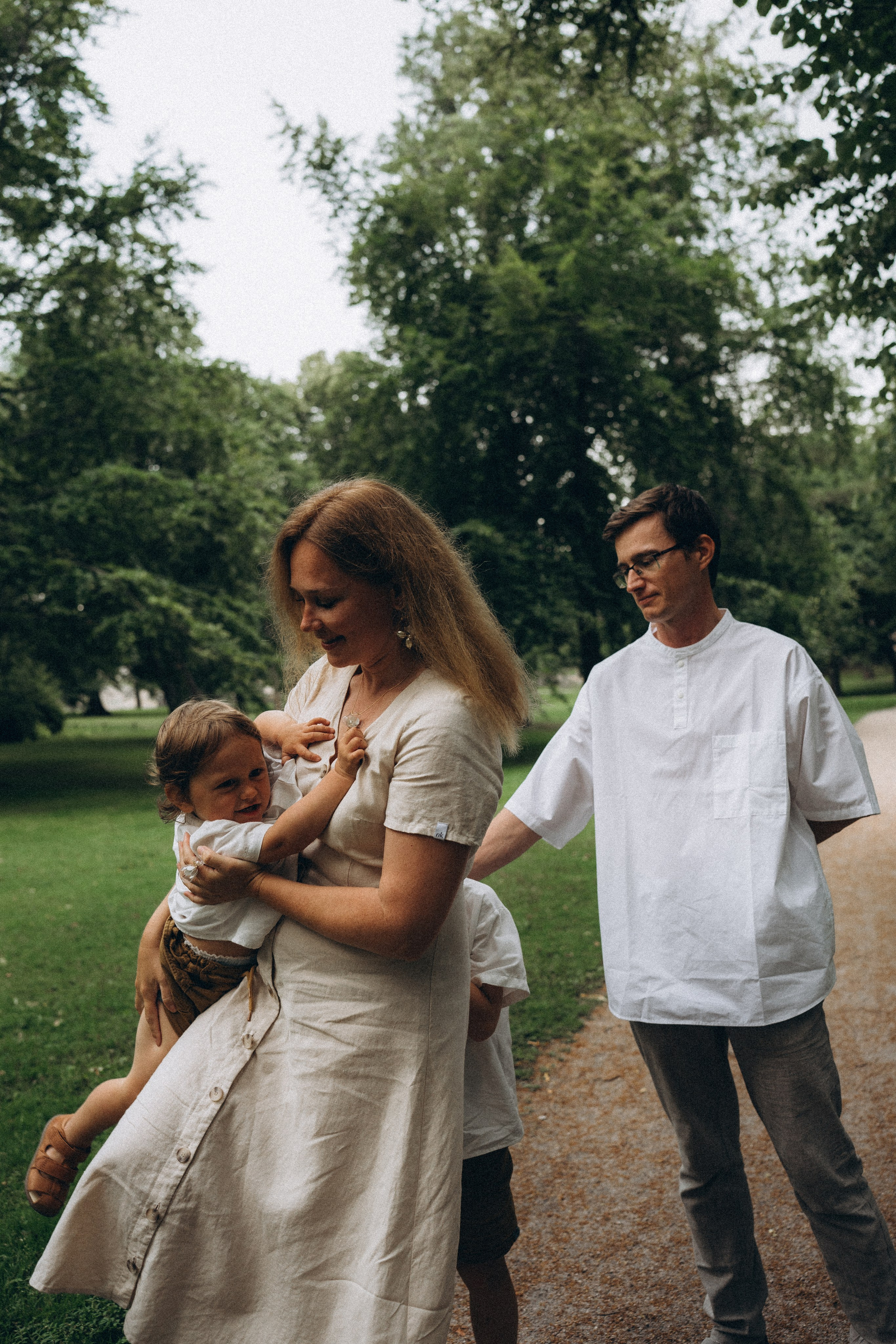 Kaivopuisto. Wedding and potrait photographer in Helsinki Vickan O