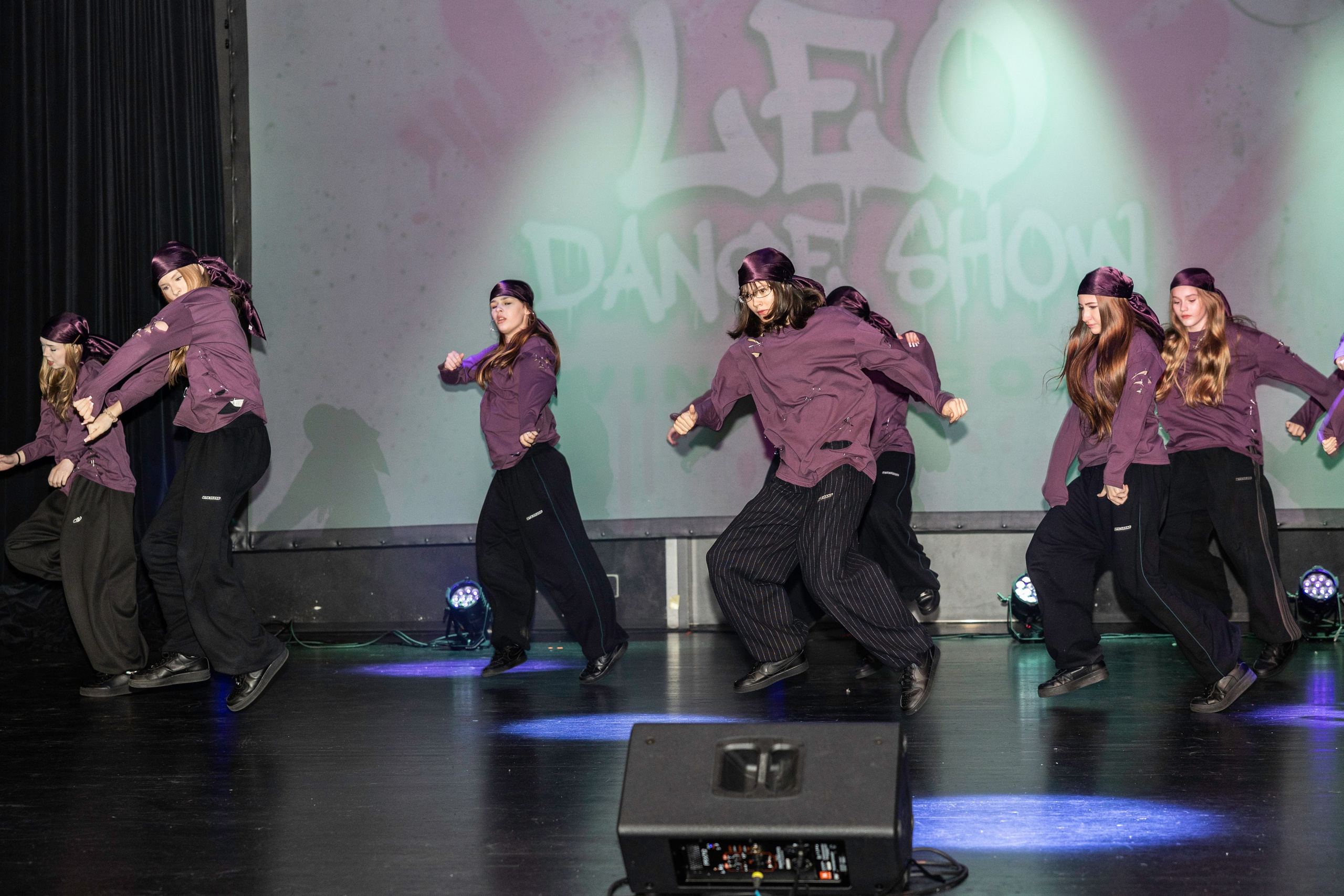 LEO DANCE SHOW WINTER 2025. Семейный и детский фотограф в Варшаве Мила Бобровская