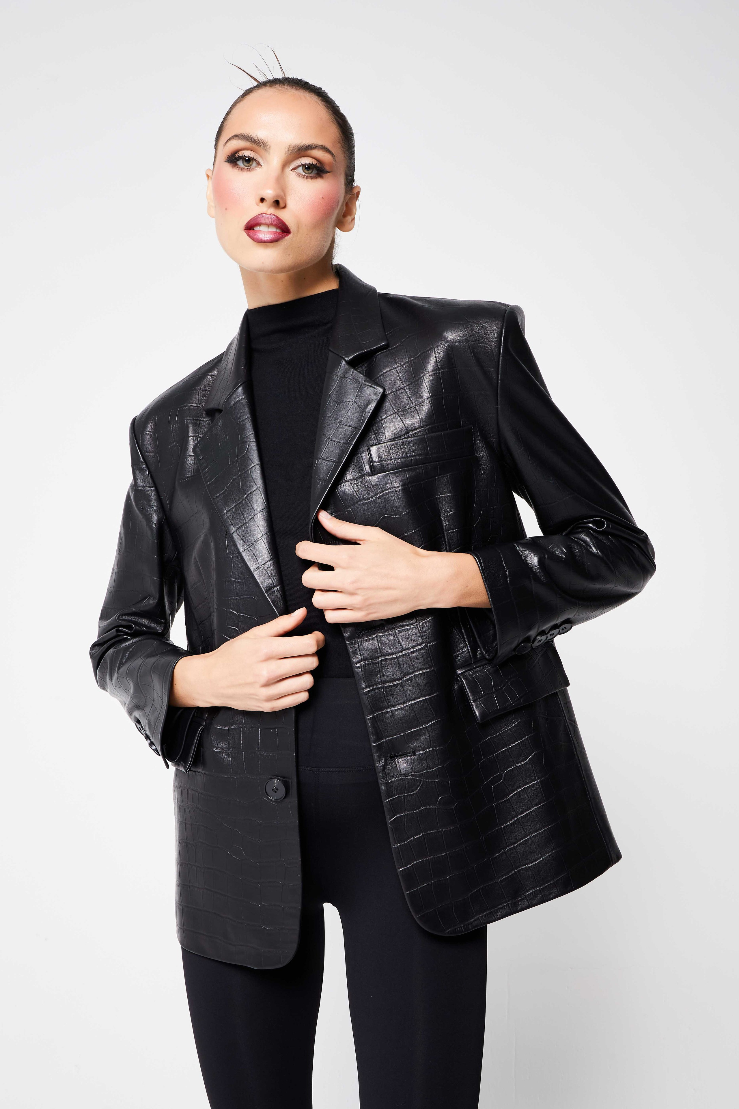 ONENESS SS24 LOOKBOOK. Spencer Danyil — Dubai Fashion Photographer