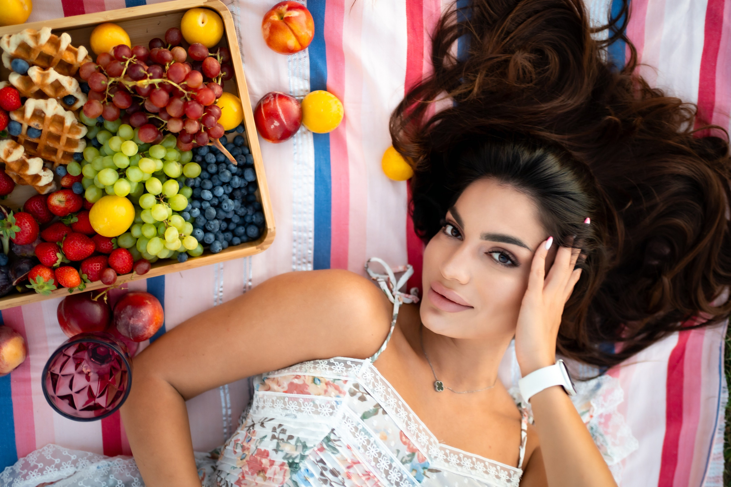 Misstina with mom🤍. Holigood foto y video reportaje de bodas en San Sebastián y Europa