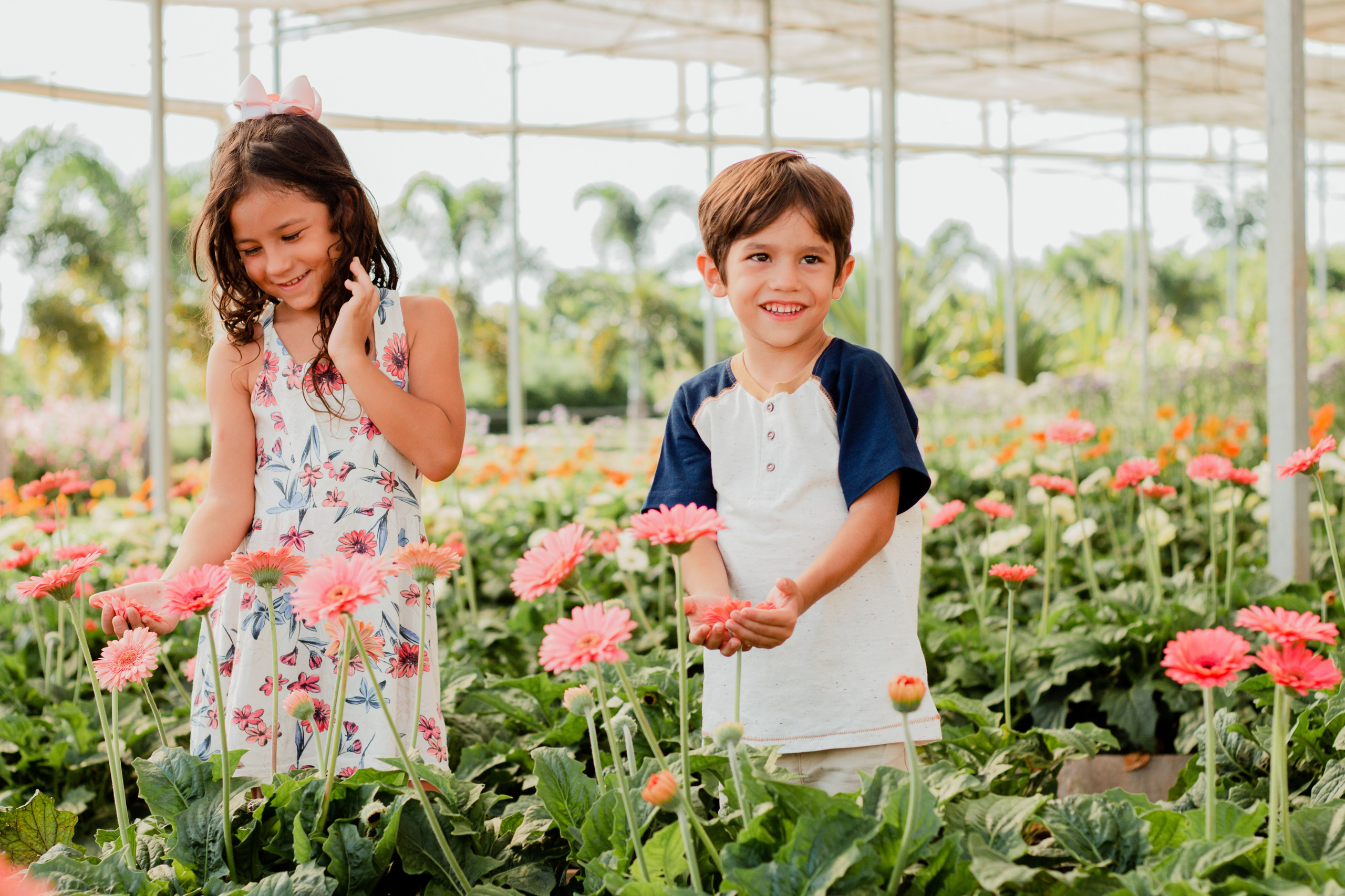 Ensaio de Mãe e Filho no Bloemen Park em Holambra | Joyce Maria Fotografia. Joyce Maria Fotografia | Fotógrafa em Holambra