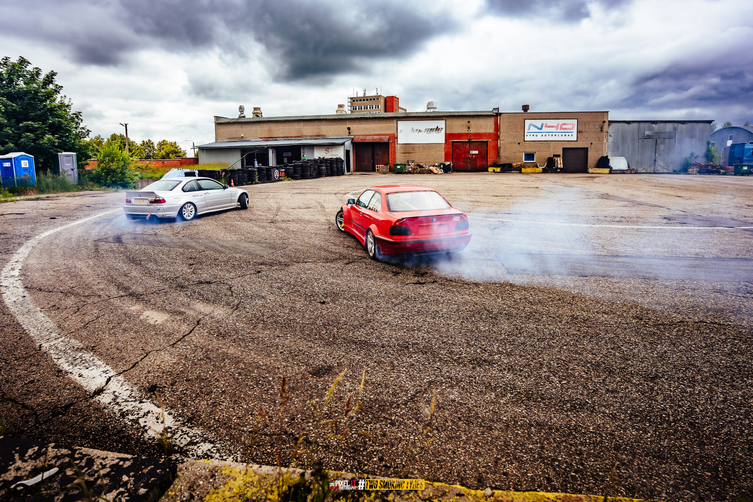 Side to Side #DRIFTDAY. OnePIXEL