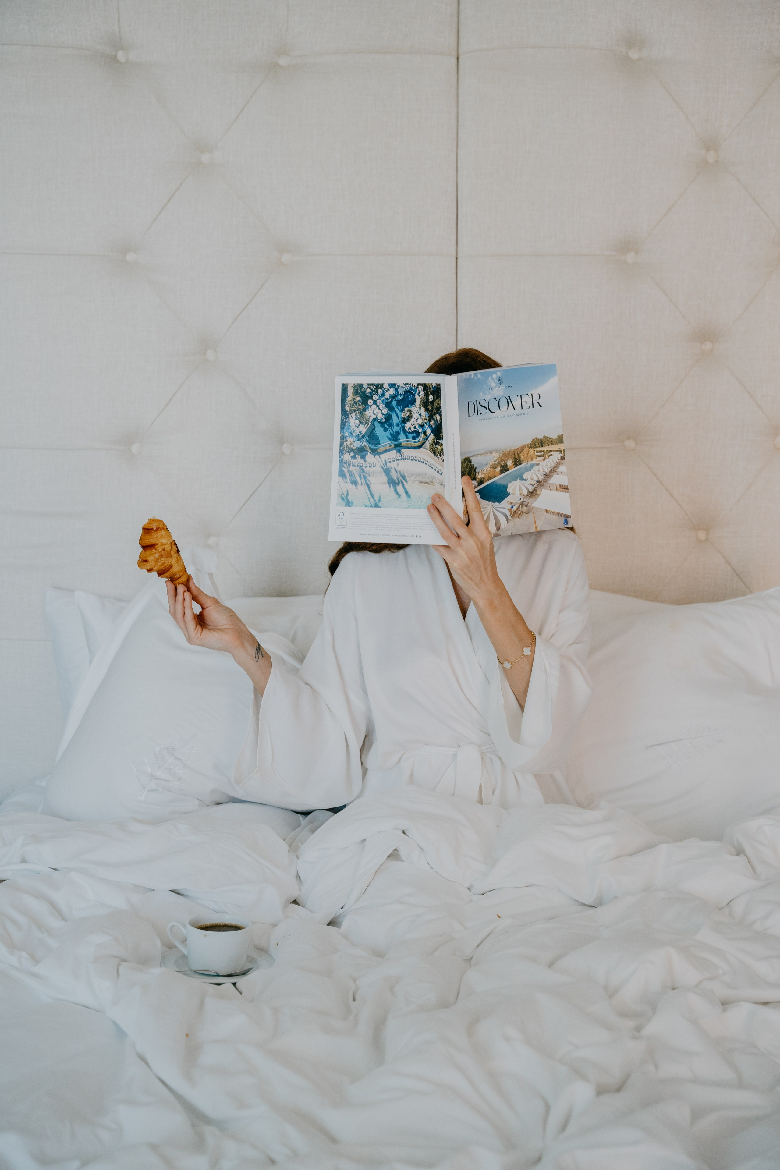 Four Seasons, Abu Dhabi / UAE. Editorial photographer Yuliya Drazdovich