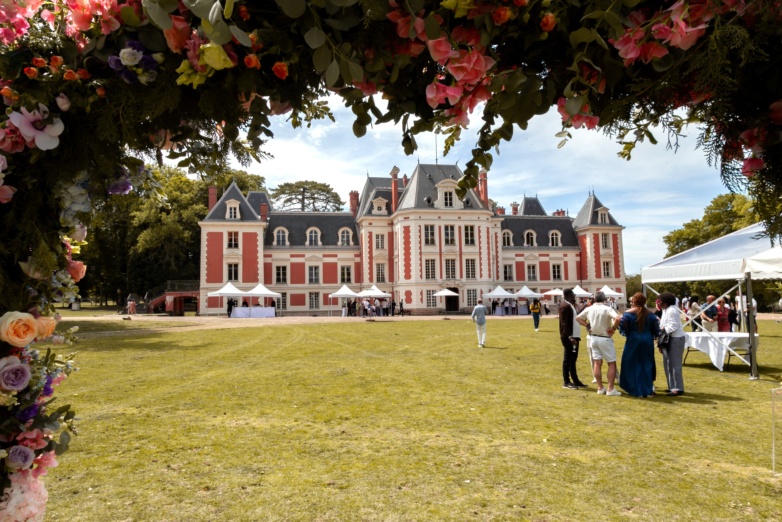 Wedding, event and family photographer in Paris, Emilian Olaru