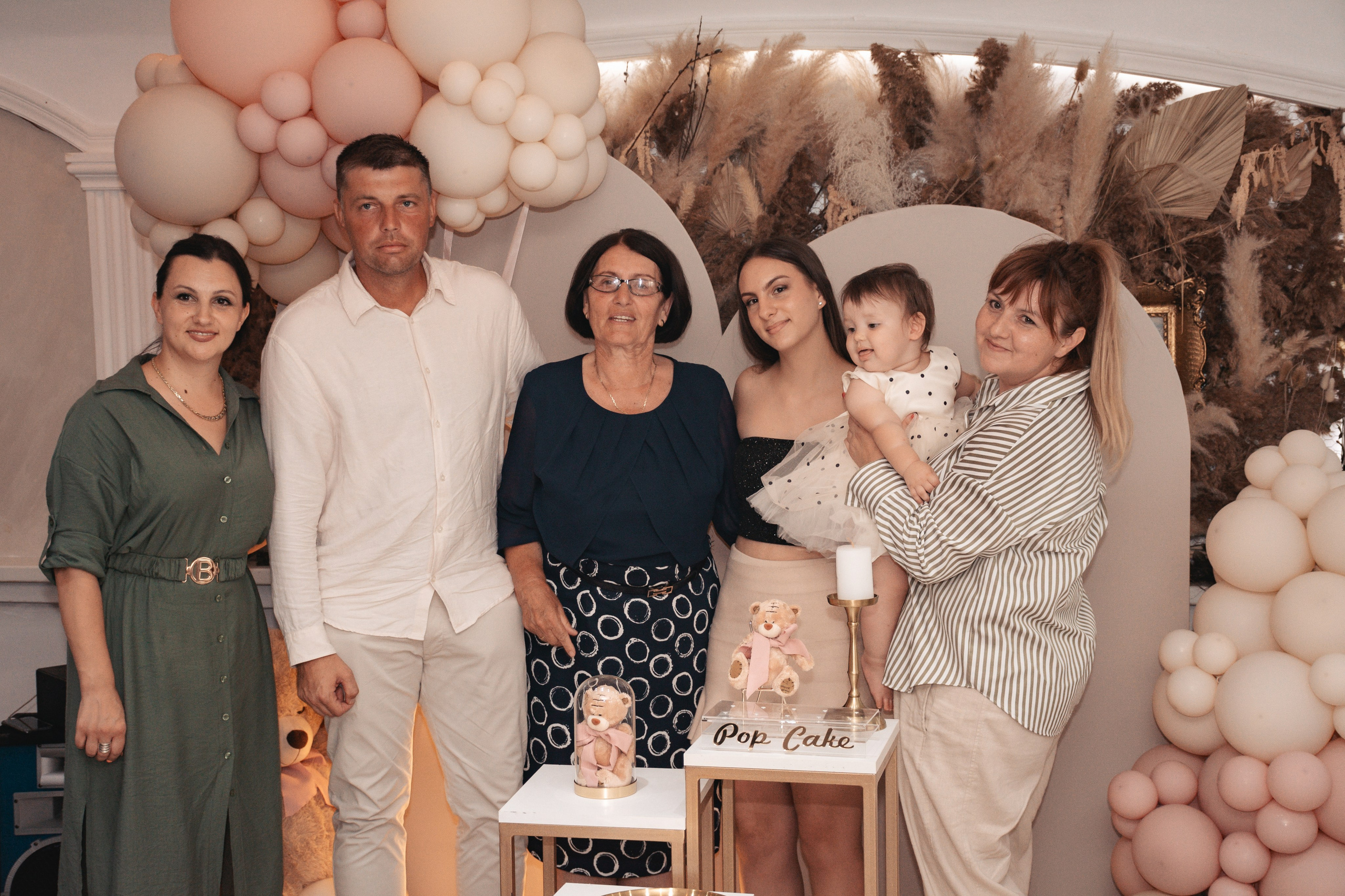 Isidora, rođendan. BambinaaPhotography