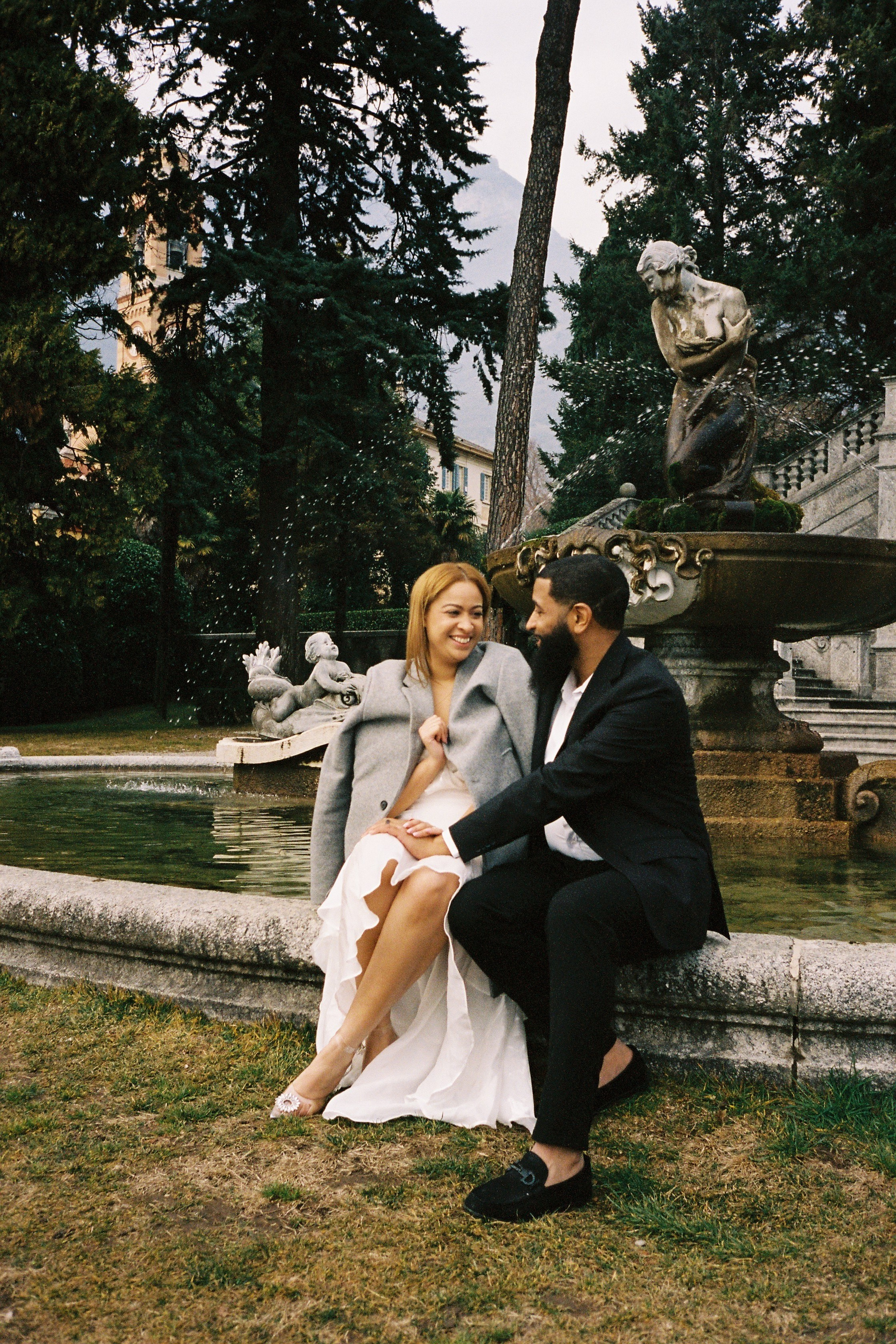 Lake Como Elopement | Sneak Peek. Wedding photographer in Italy