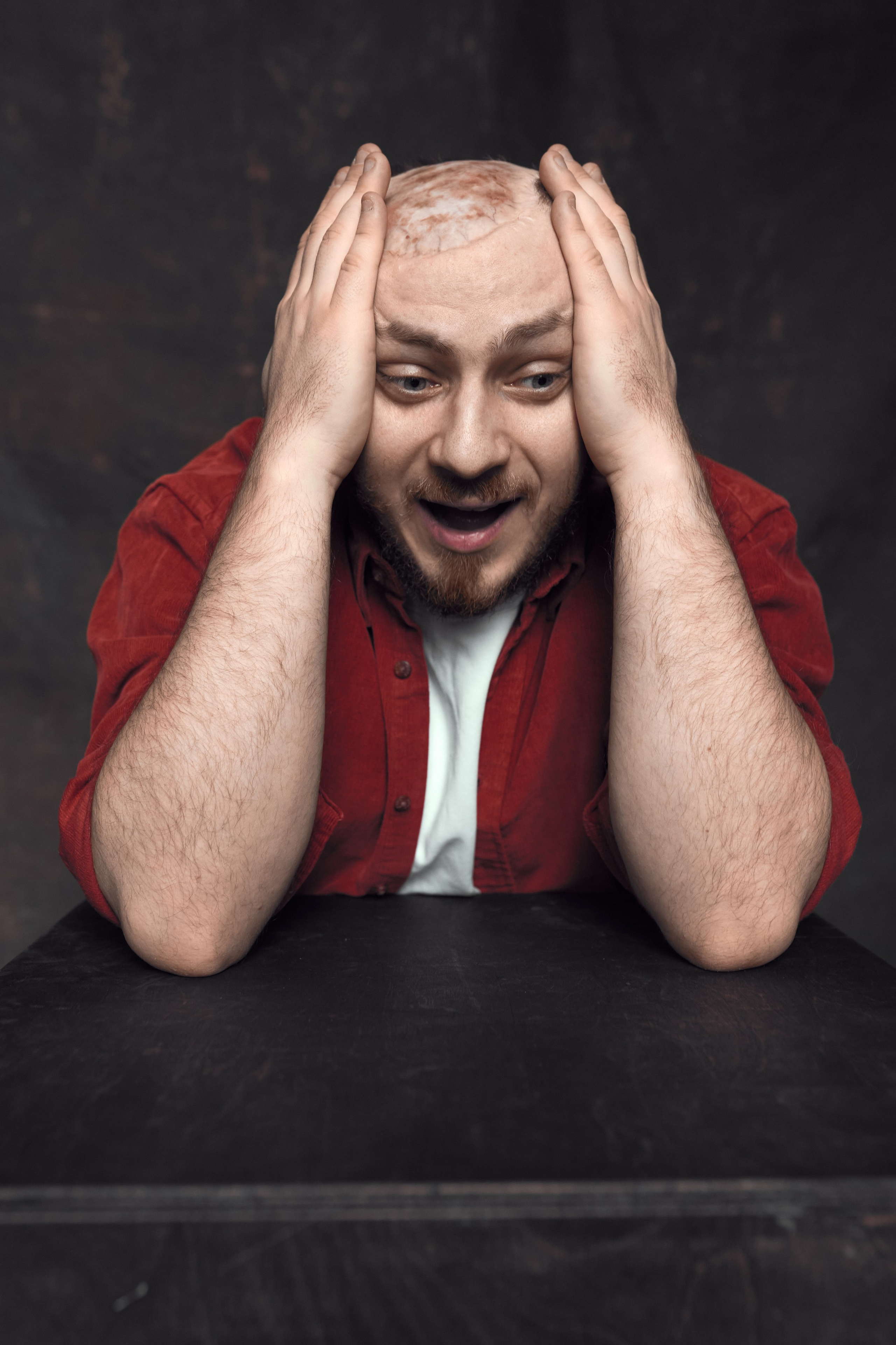 Portrait photographer in Riga. Photographer in Doha, Qatar