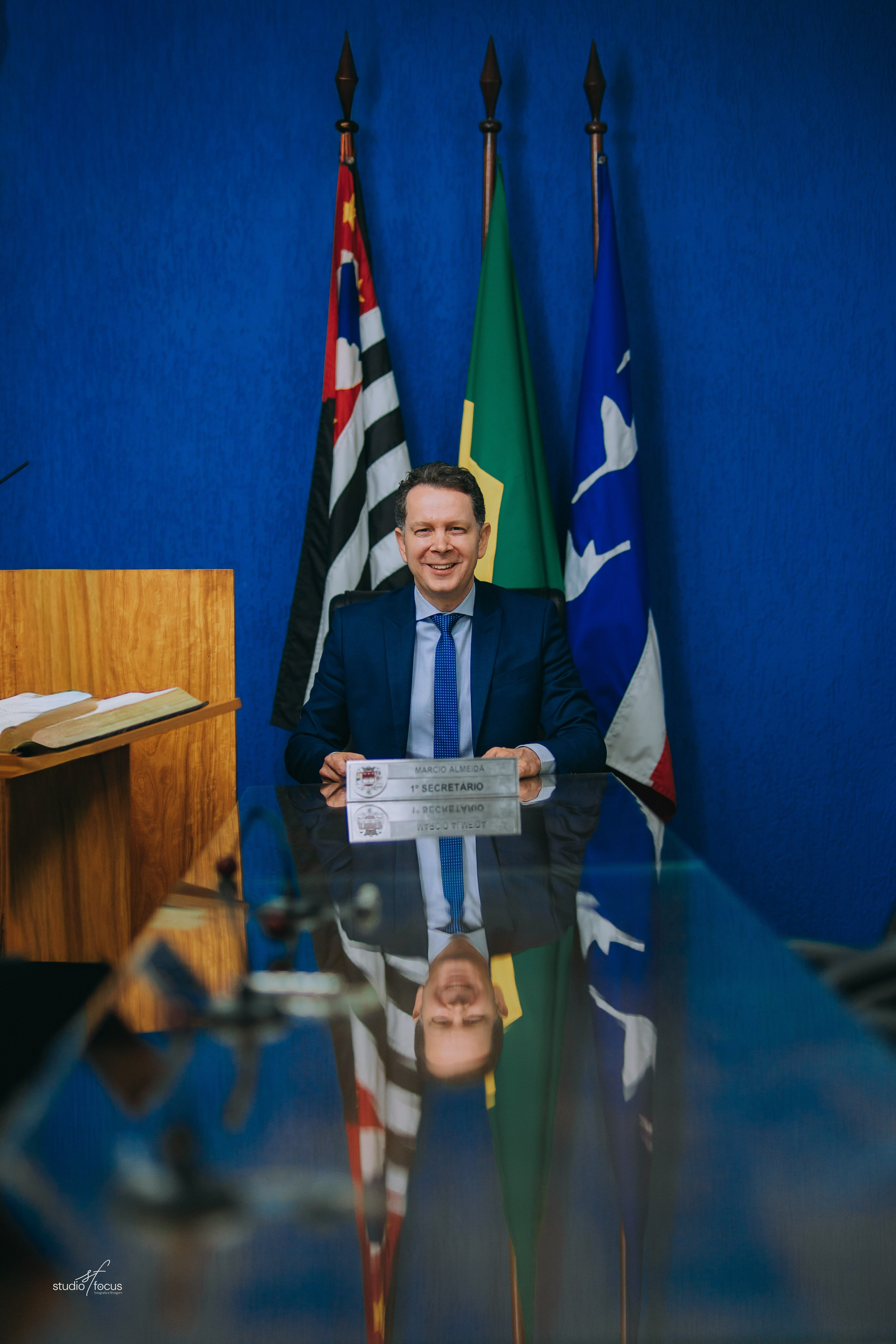 Corporativo/Politico