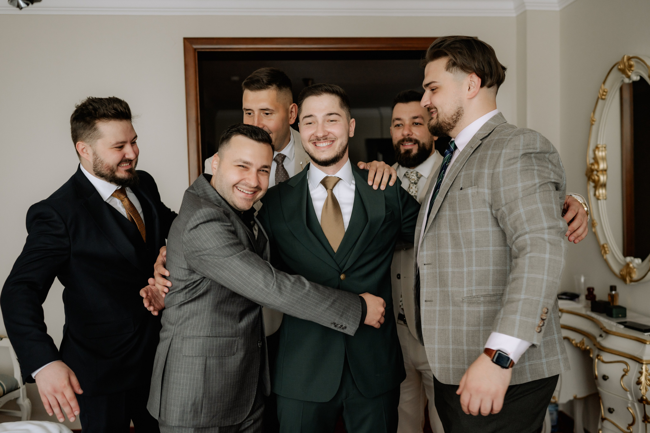 Nunta la Hotel Capitol Iasi. Proud Vision Weddings | Wedding Photography & Film — Servicii profesionale Foto Video Nunta Iasi