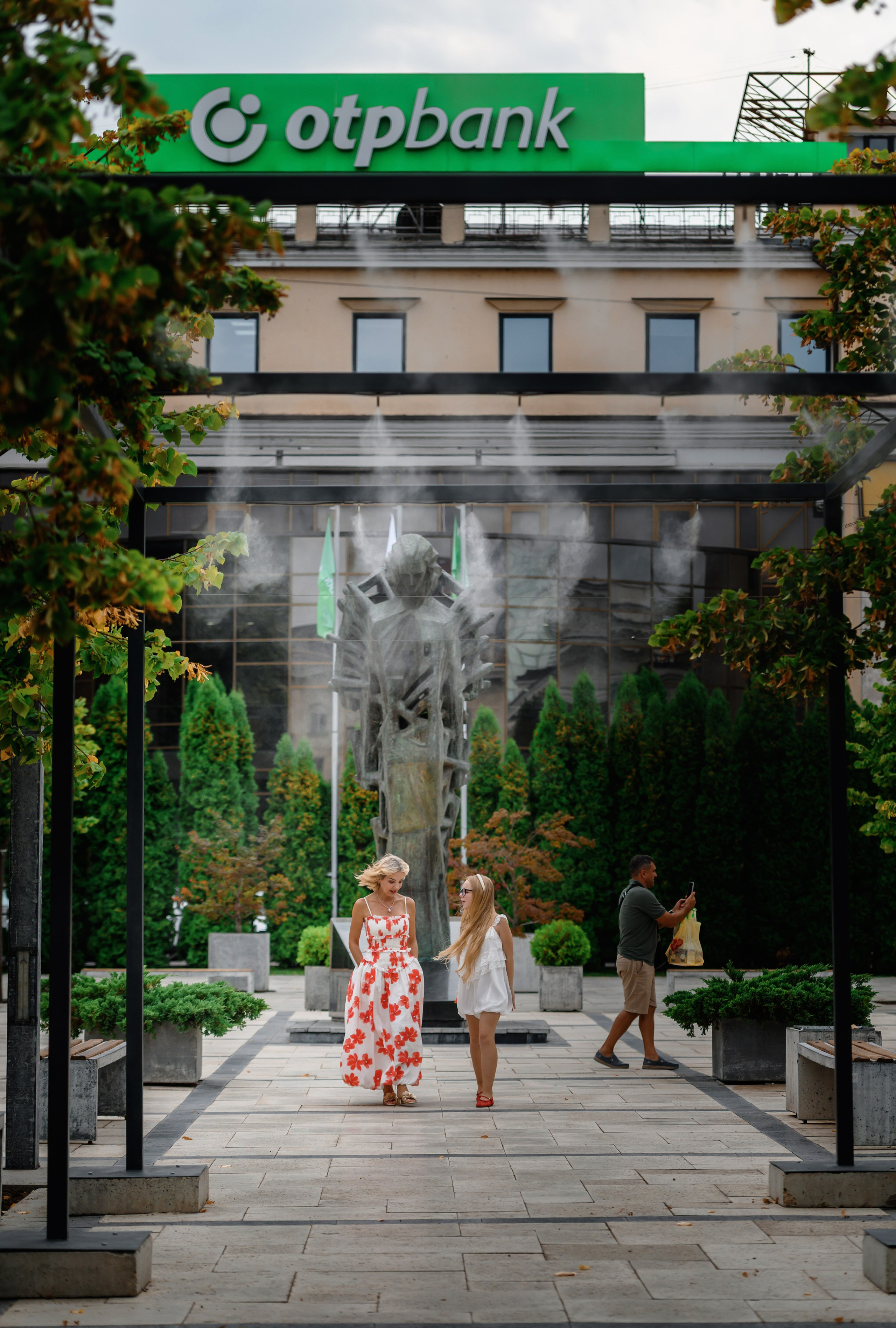 Maya & Anna Chișinău Summer. Wedding photographer from Moldova Alexey Chipchiu