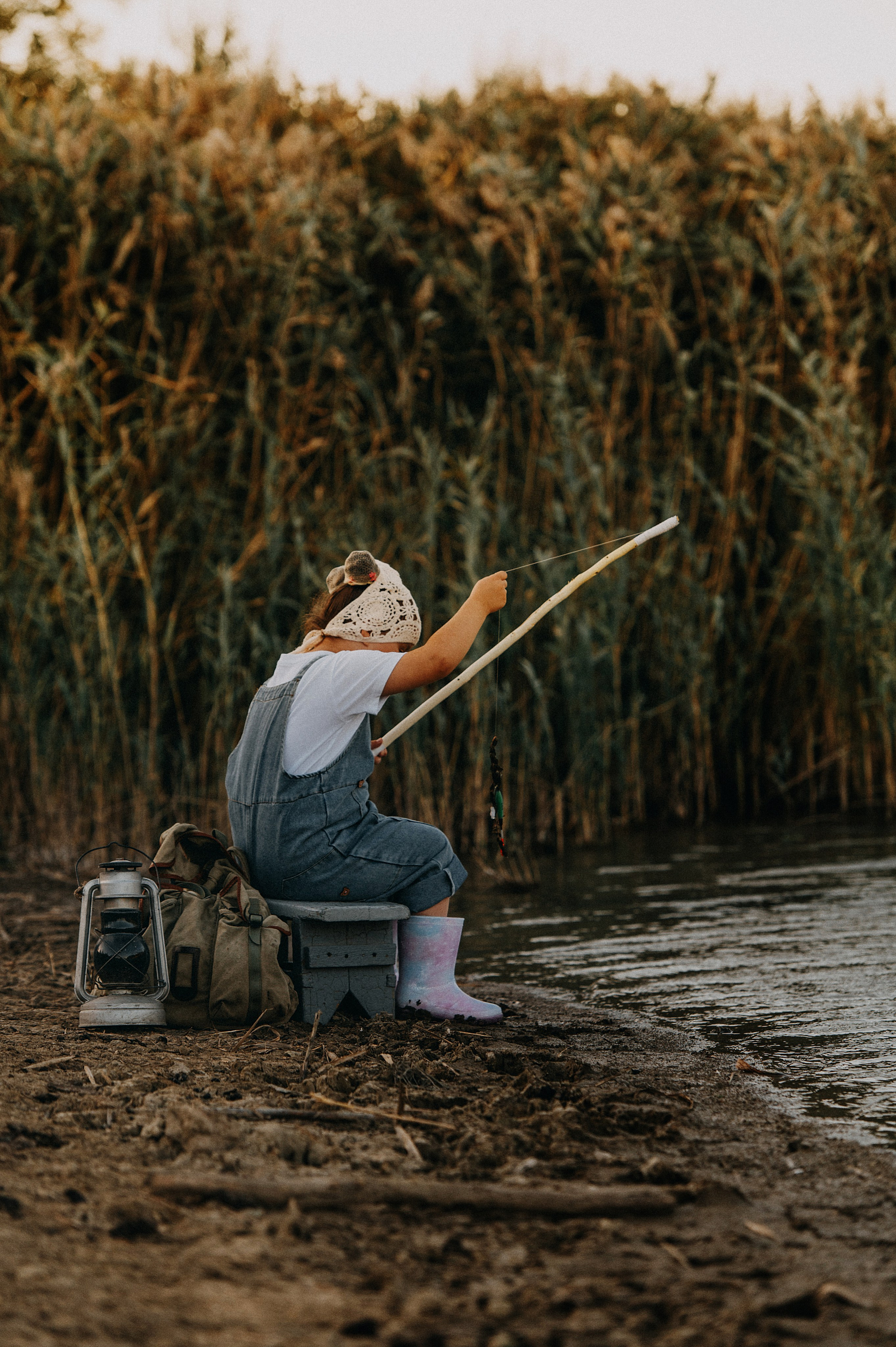 Fishing, the last warm days. Wedding photographer from Moldova Alexey Chipchiu