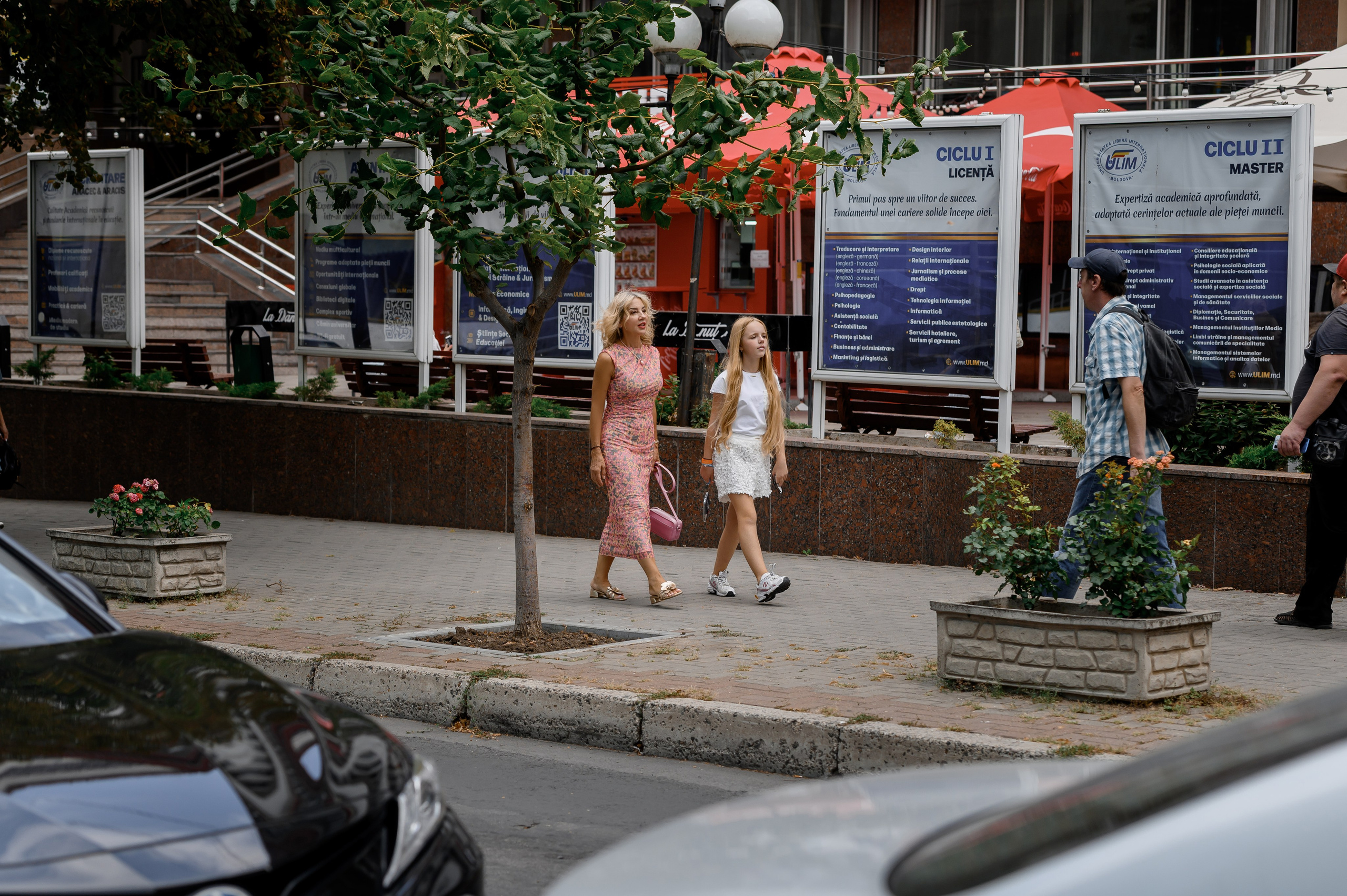 Maya & Anna Chișinău Summer. Wedding photographer from Moldova Alexey Chipchiu