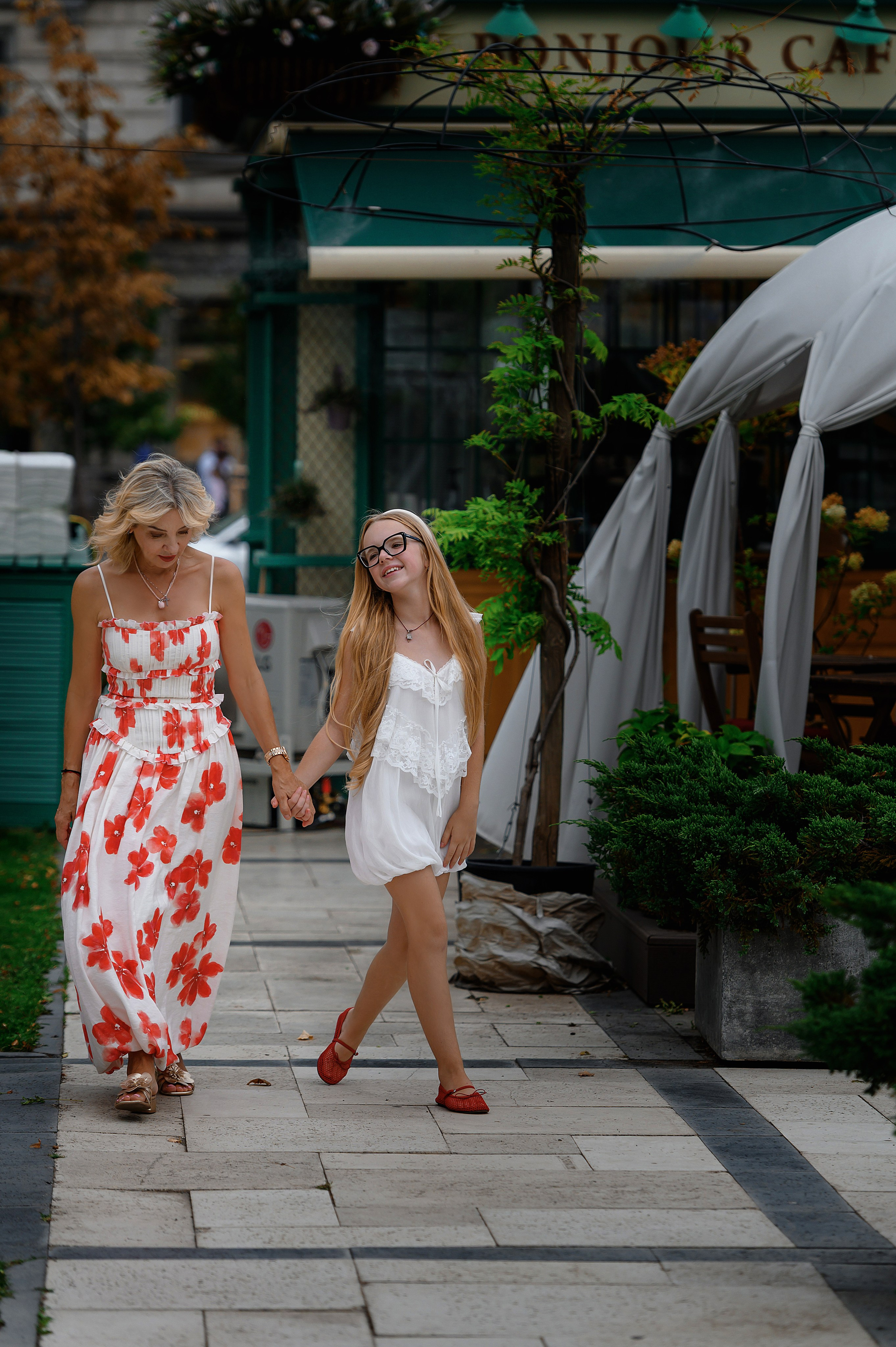 Maya & Anna Chișinău Summer. Wedding photographer from Moldova Alexey Chipchiu
