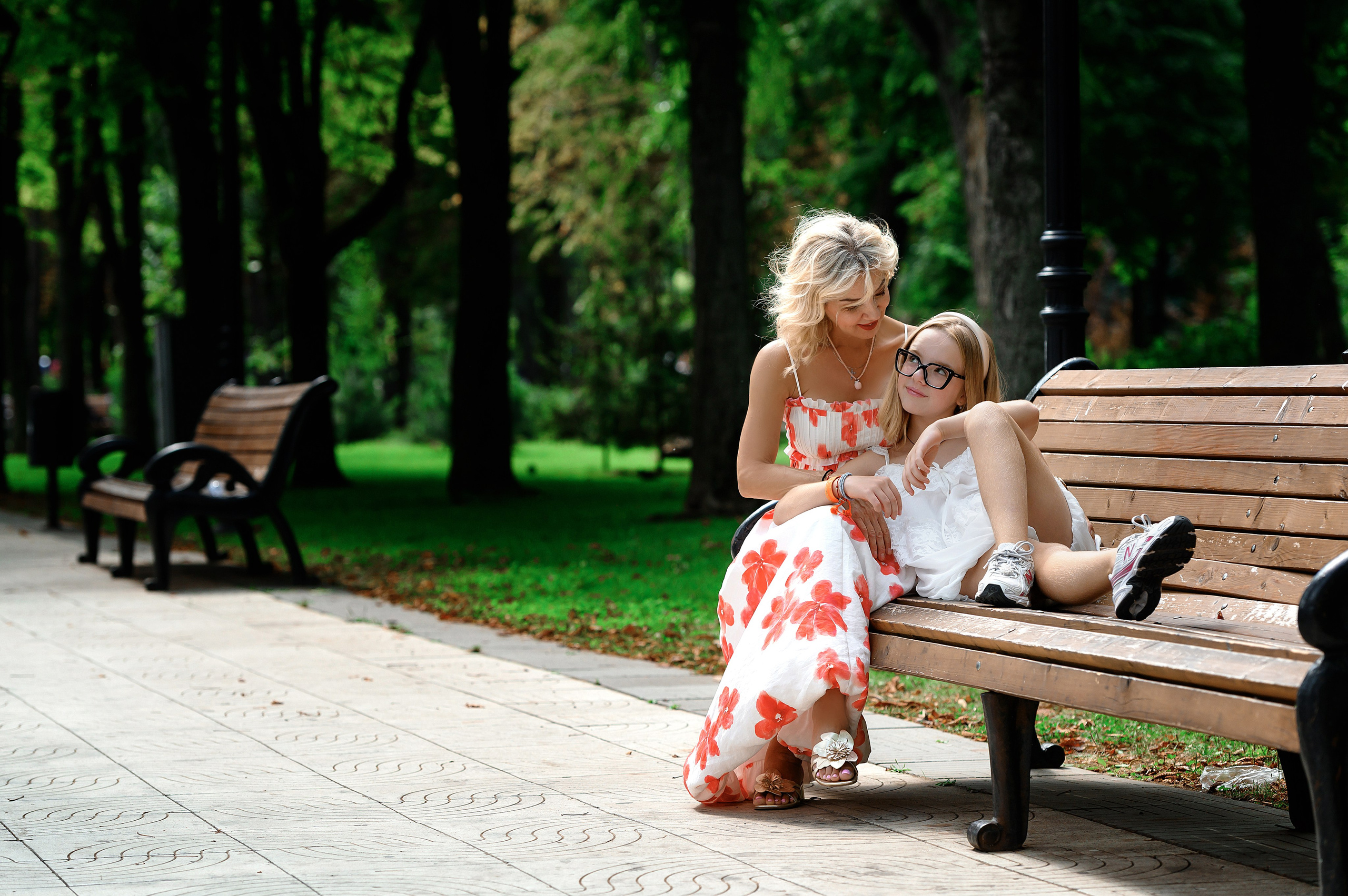 Maya & Anna Chișinău Summer. Wedding photographer from Moldova Alexey Chipchiu