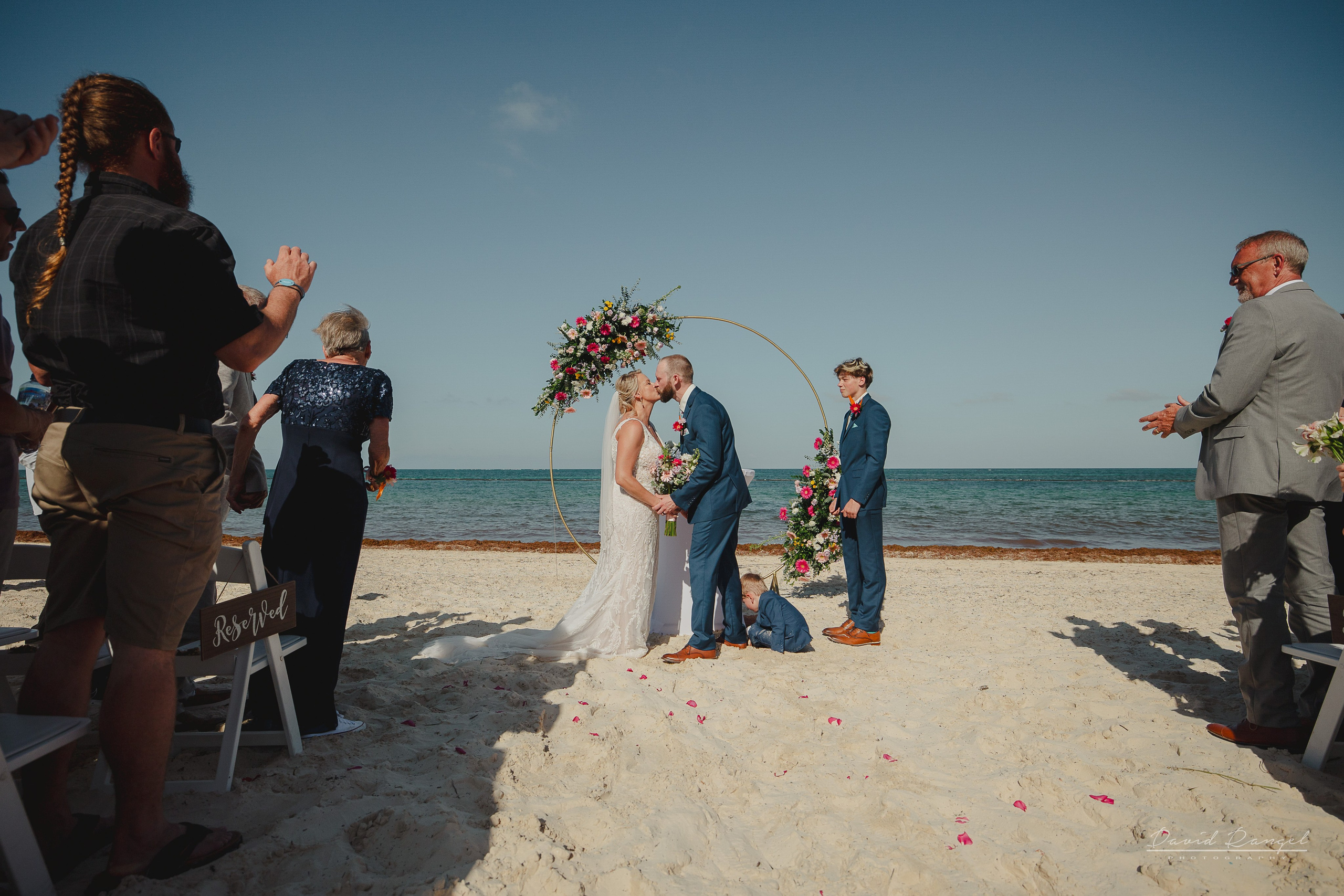 Destination Wedding at Royalton Splash Riviera Cancun. Destination wedding photographer based in Cancun and Riviera Maya with service worldwide