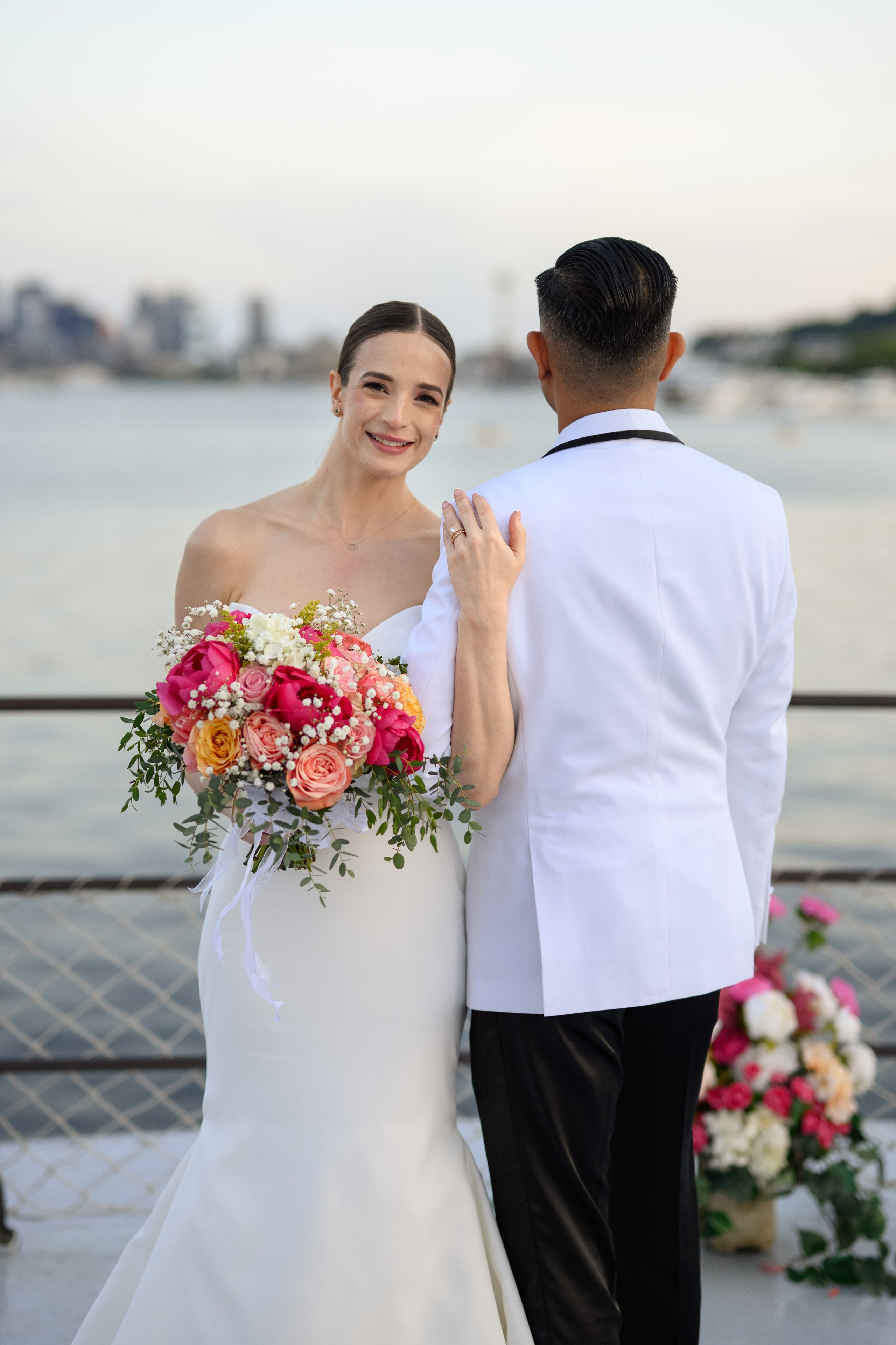 Kevin & Katie. Wedding & portrait photography in the Seattle Area. Helen Michelle photographer