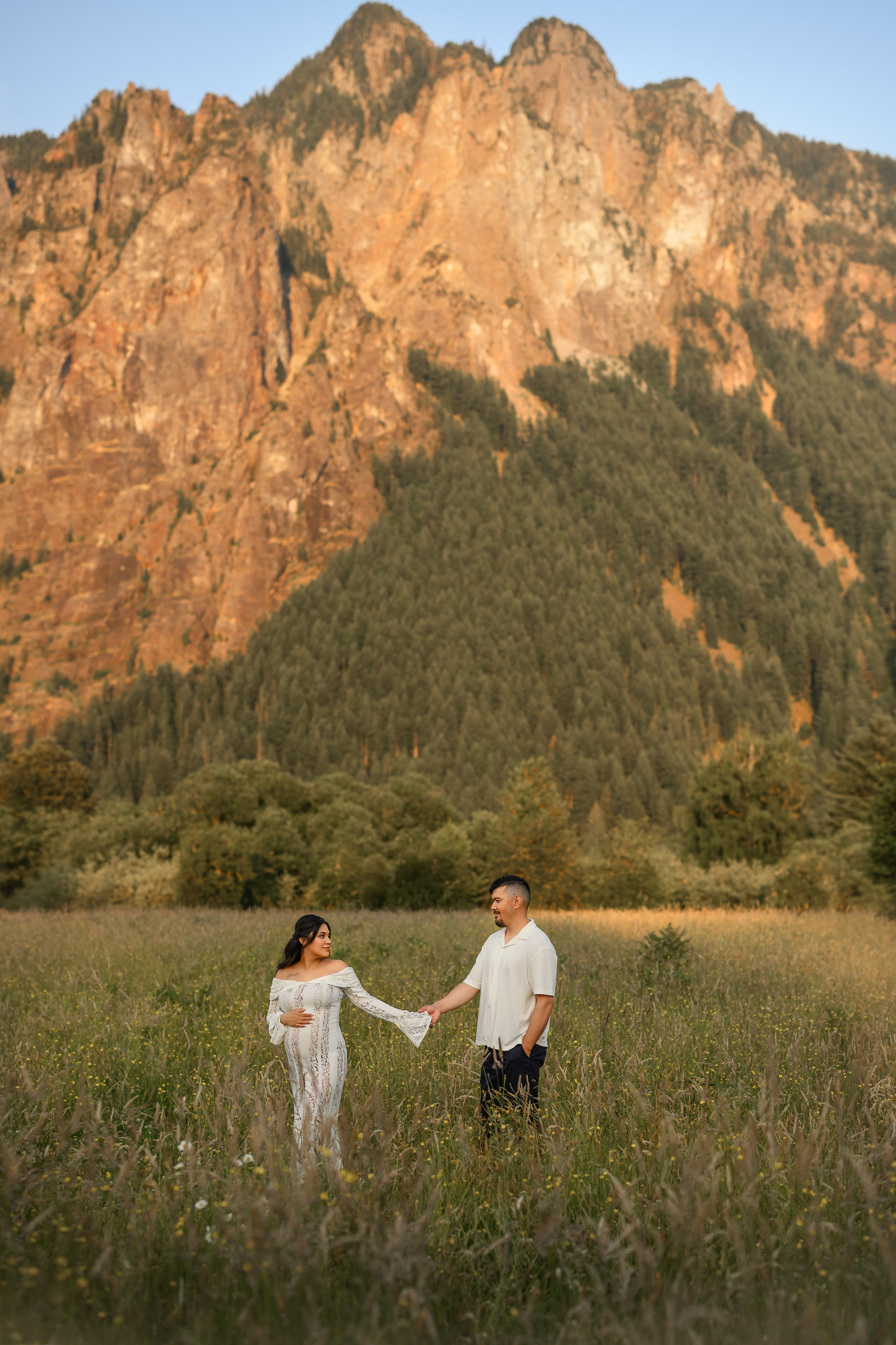 Elizabeth. Wedding & family photography in Seattle area. Helen Michelle photographer