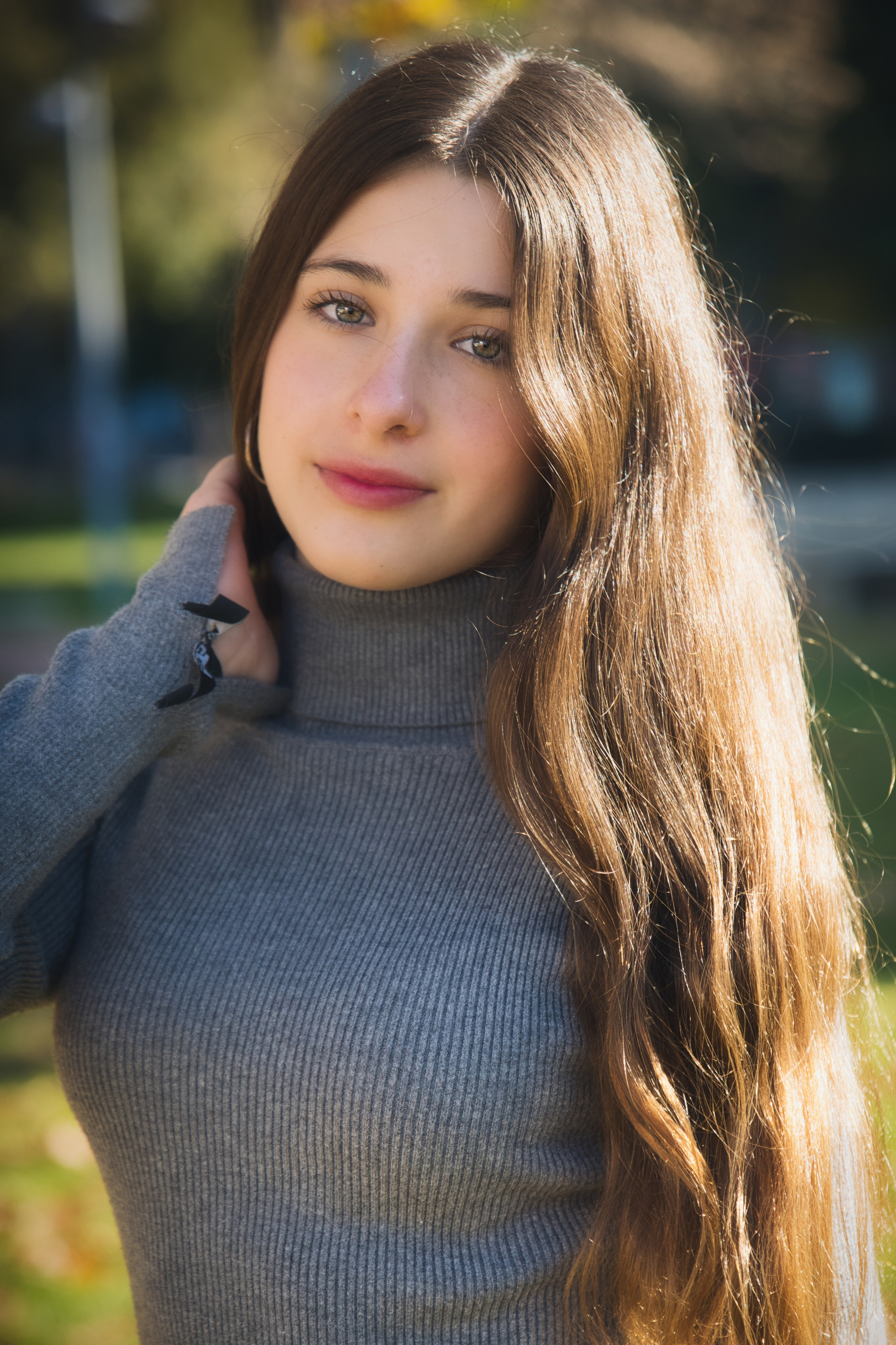 SesióBook de fotos profesional al aire libre capturando expresiones naturales.n de book fotográfico profesional en estudio en Córdoba.