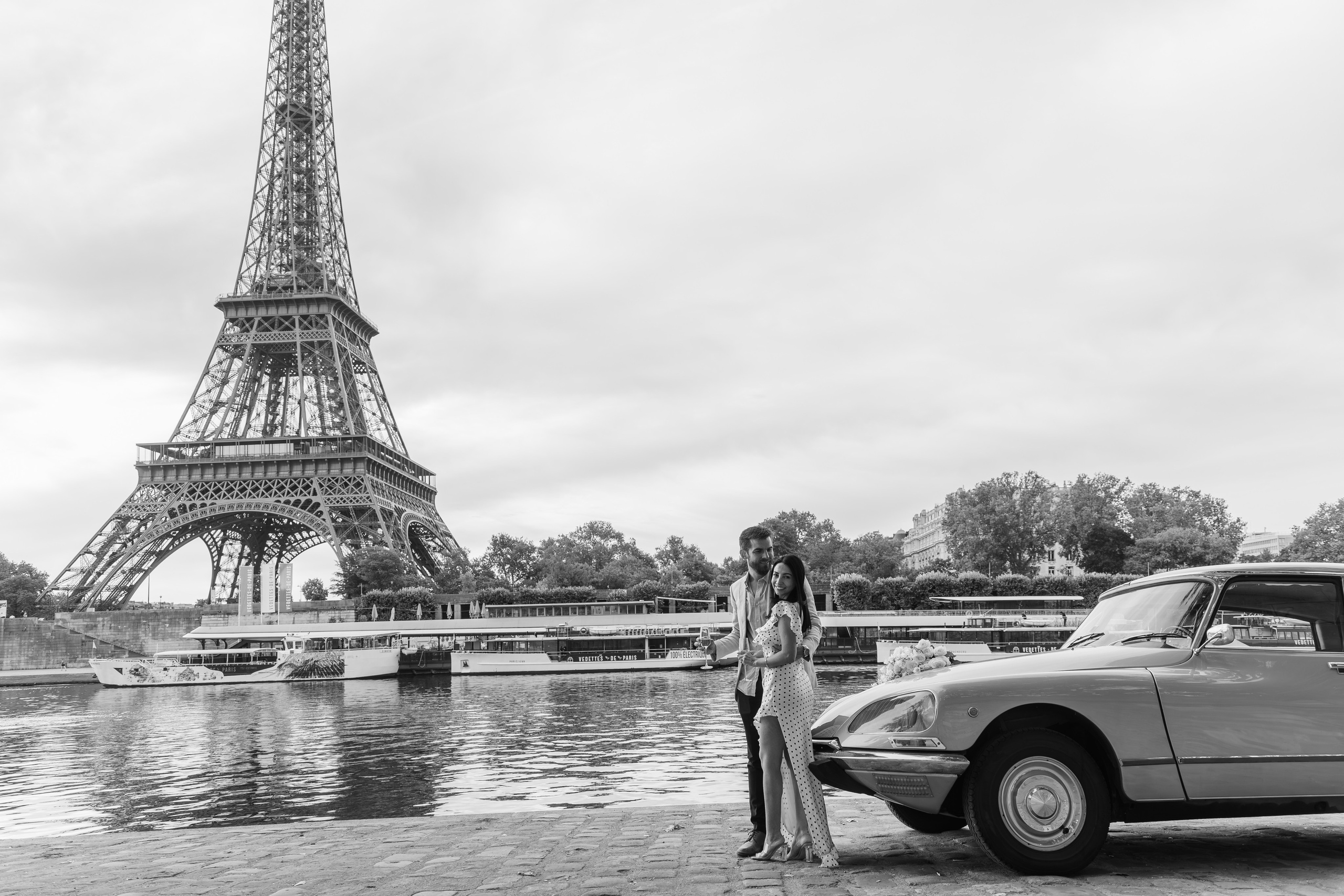 Wedding Proposal in Paris: 7 Refined & Realistic Ideas for 2026. Photographe à Paris