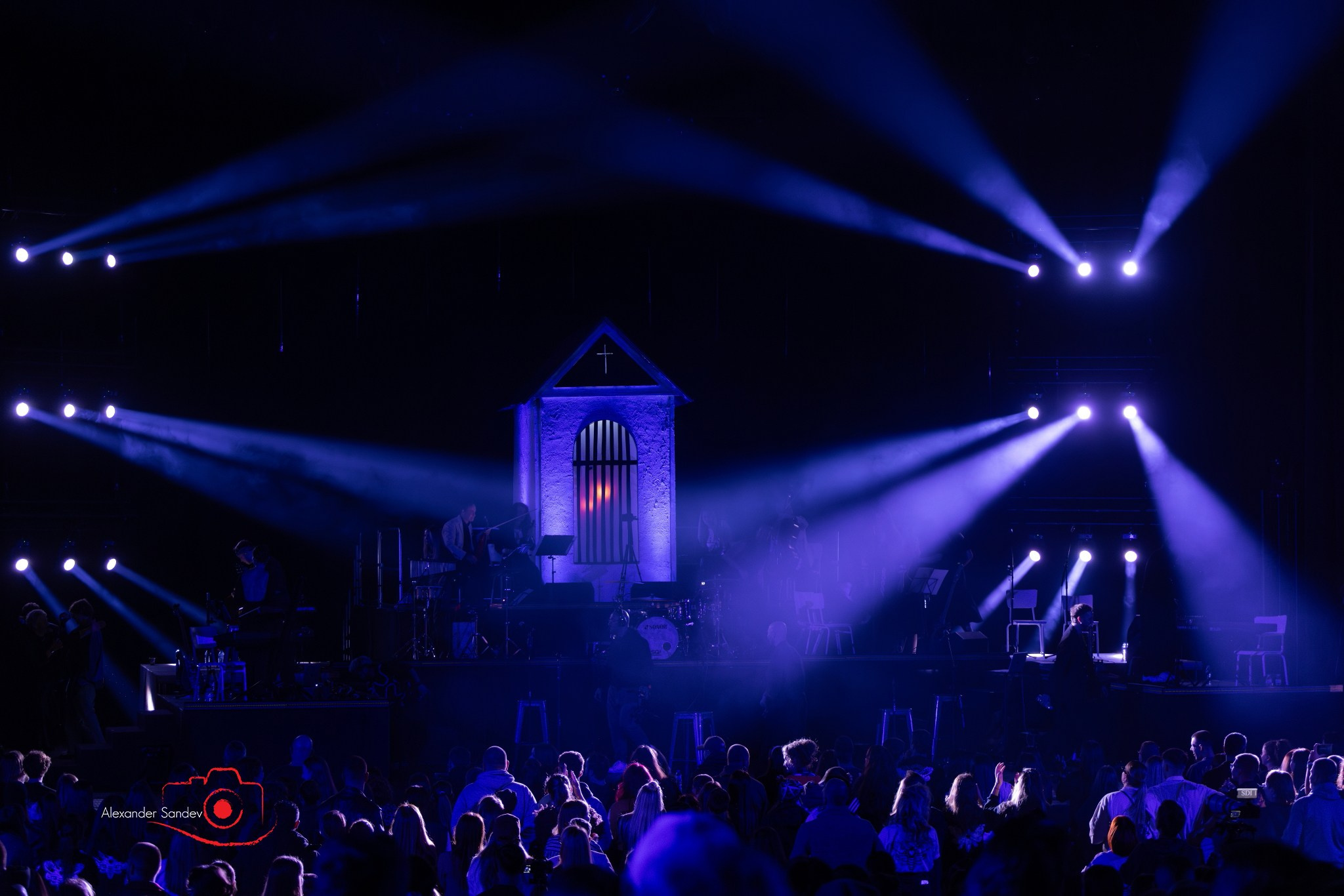 МОЛЕЦ на живо в НДК - 04-05.11.2025 г. Александър Сандев - website