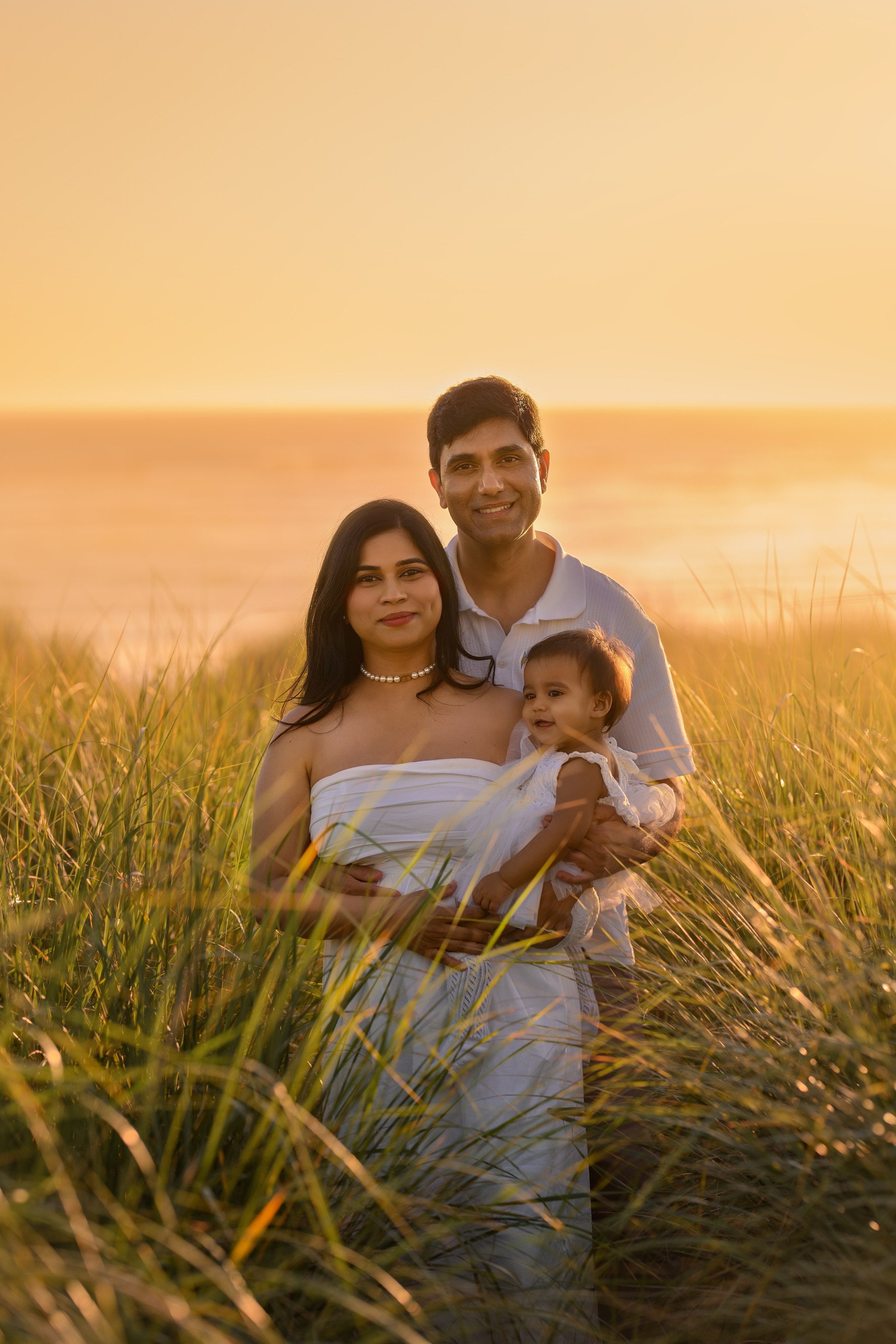 Praveena’s family. Wedding & family photography in Seattle area. Helen Michelle photographer