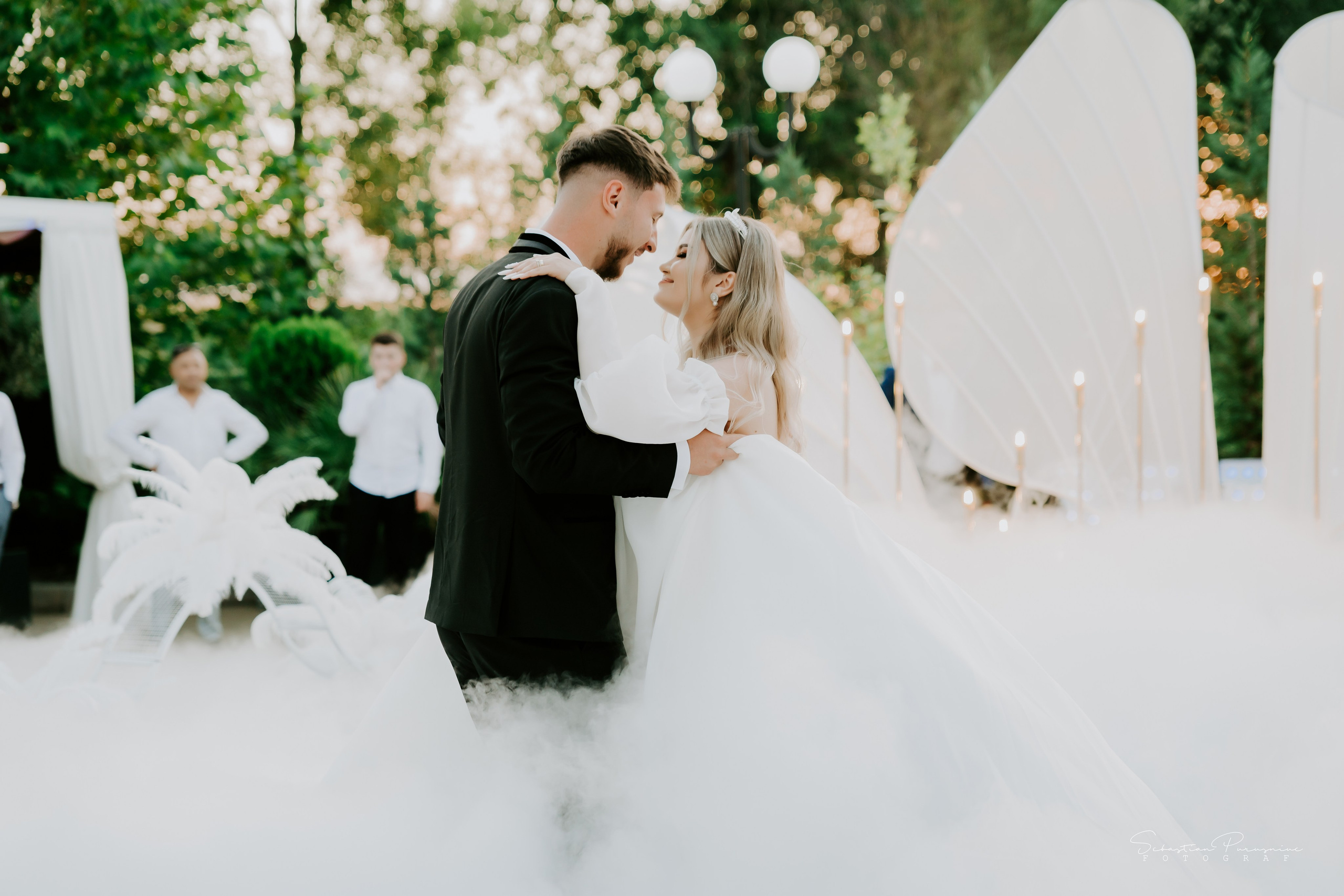 Bianca & Iulian. Sebastian Purusniuc Fotograf - Iasi